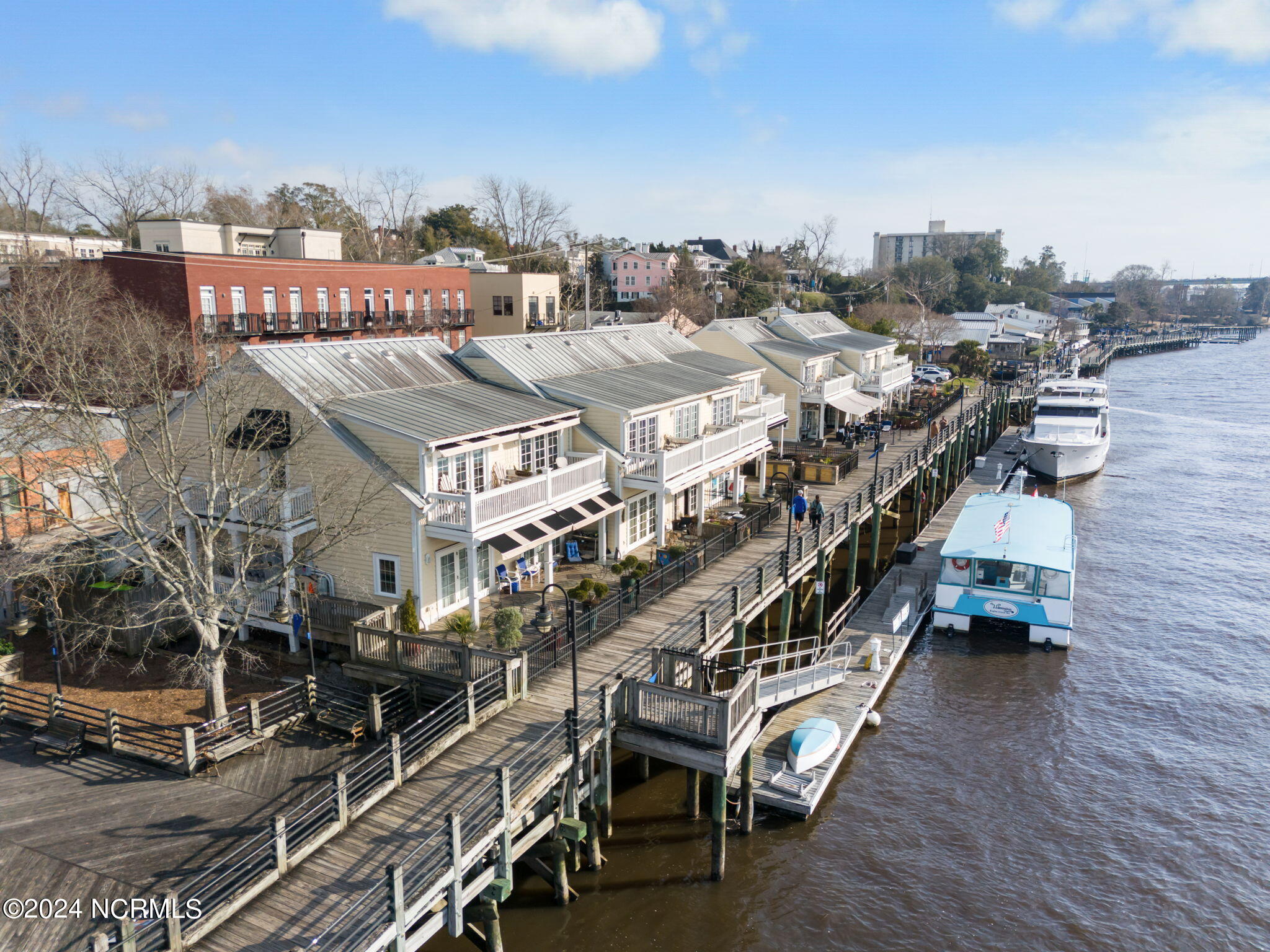 212 S Water Street, 2-M