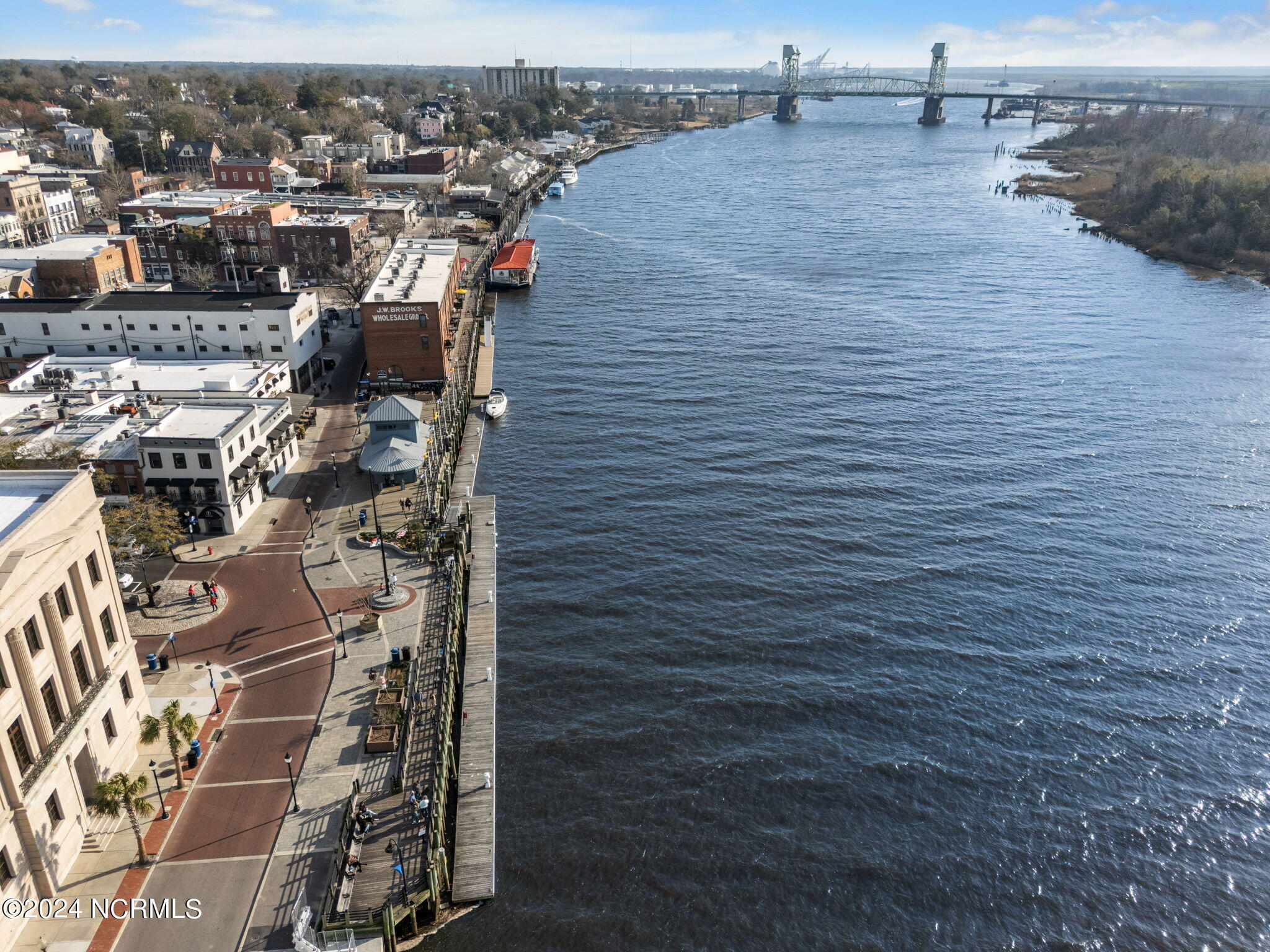 212 S Water Street, 2-M