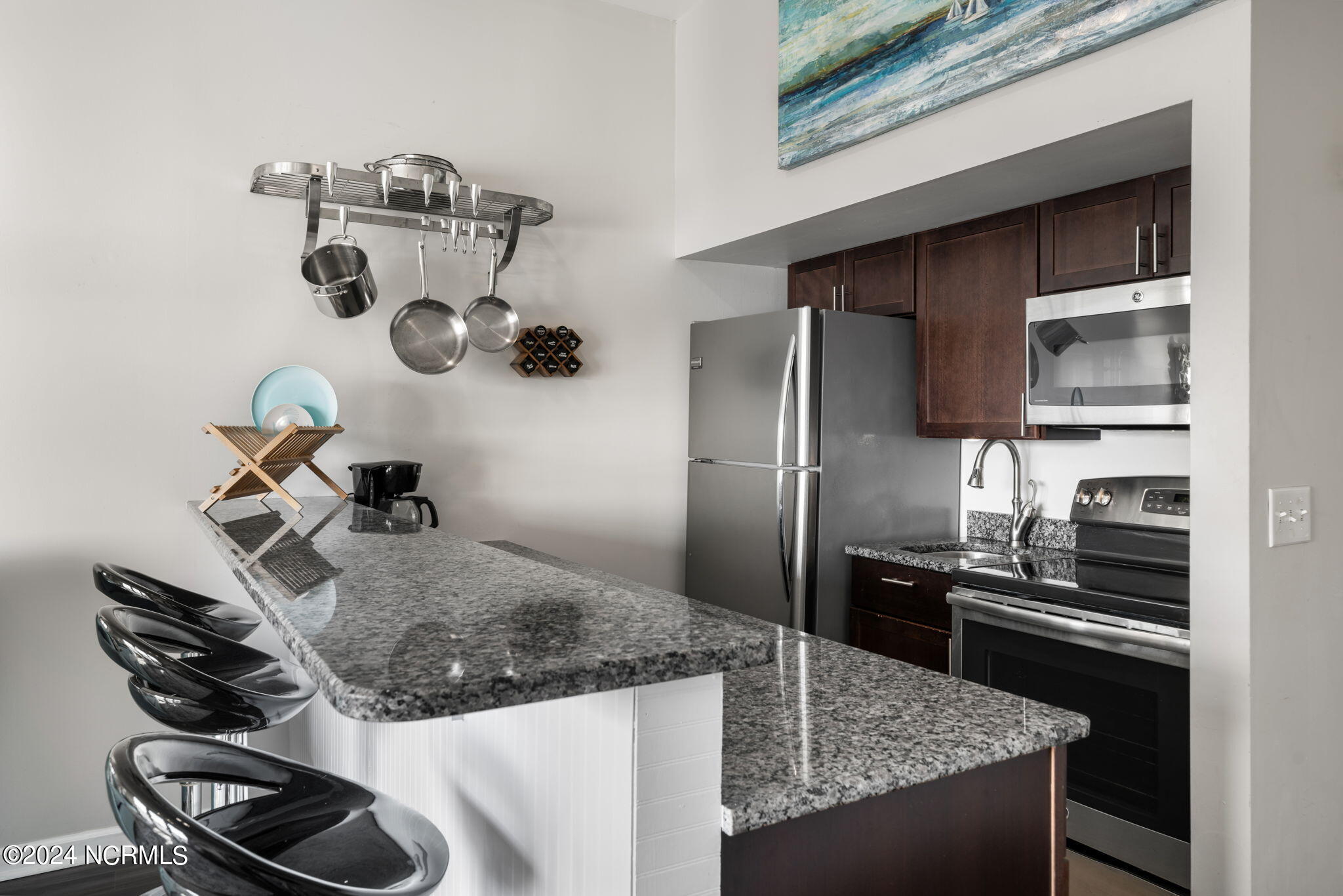 212 S Water Street, 2-M