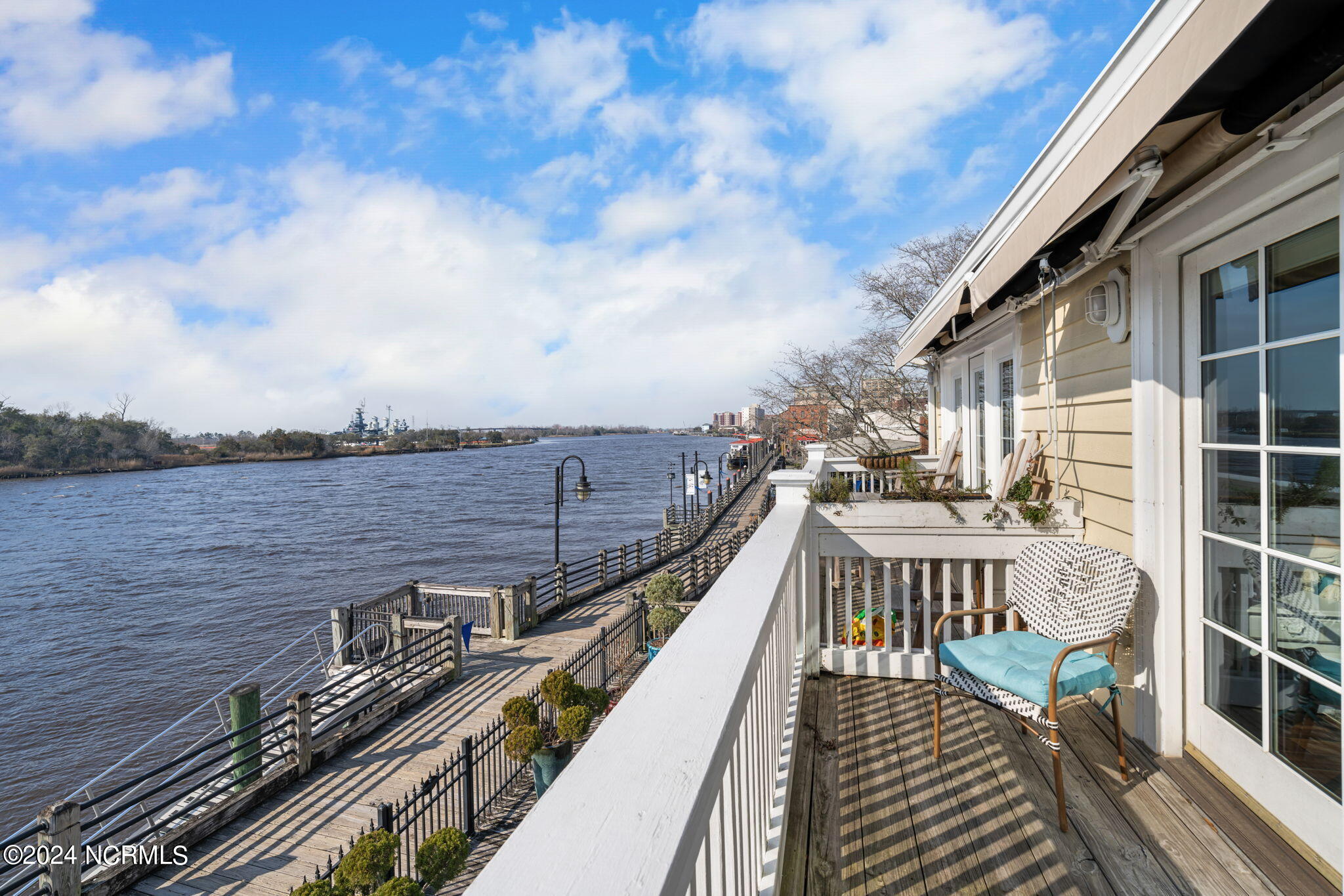 212 S Water Street, 2-M