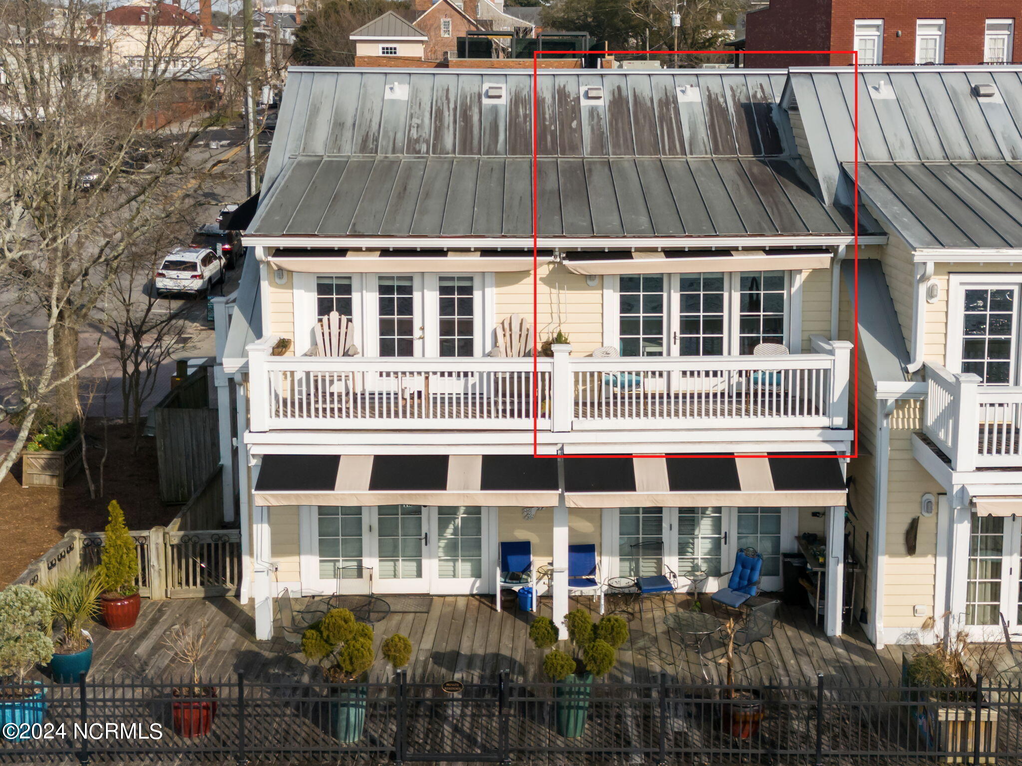 212 S Water Street, 2-M