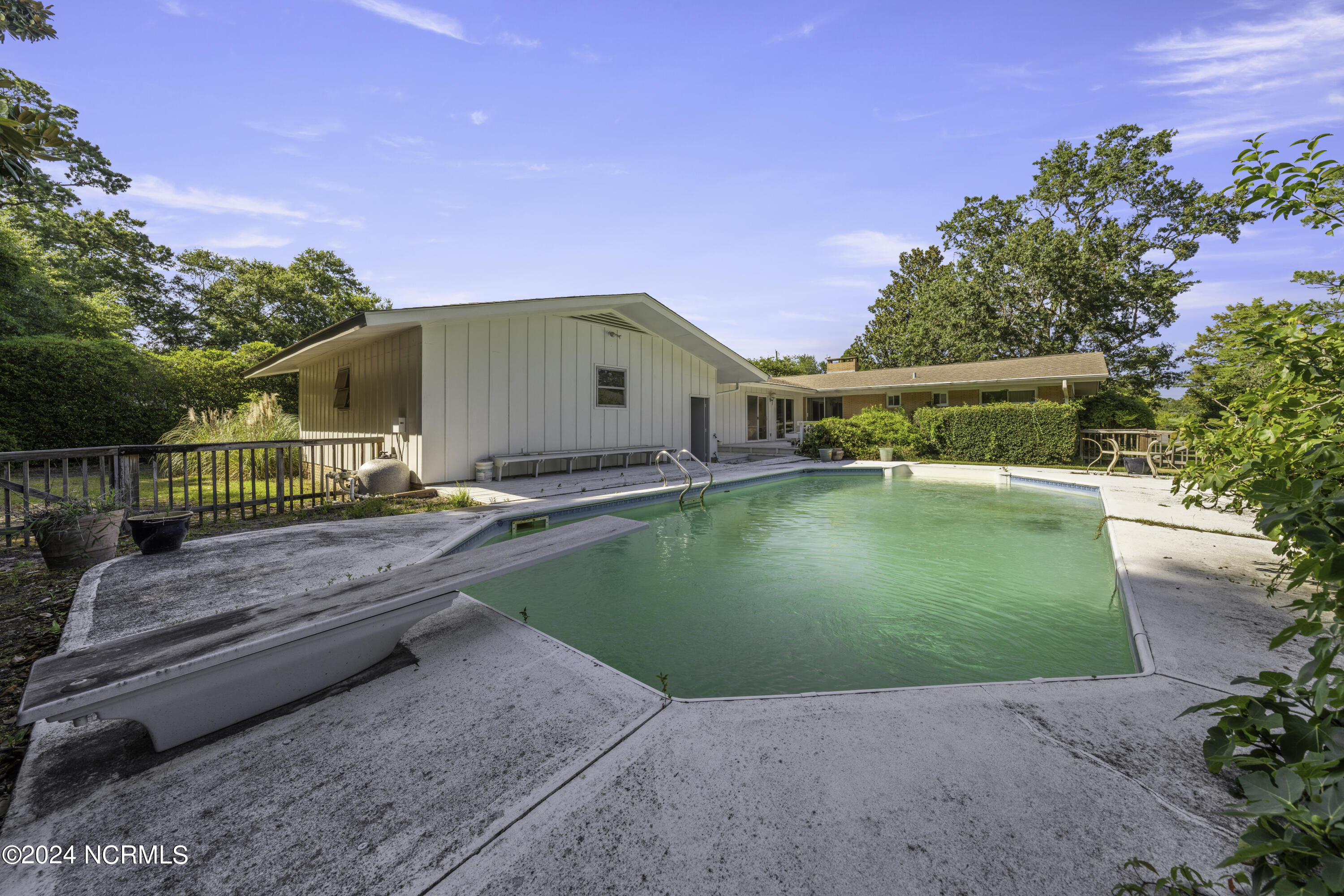 3838 Edgewood Road