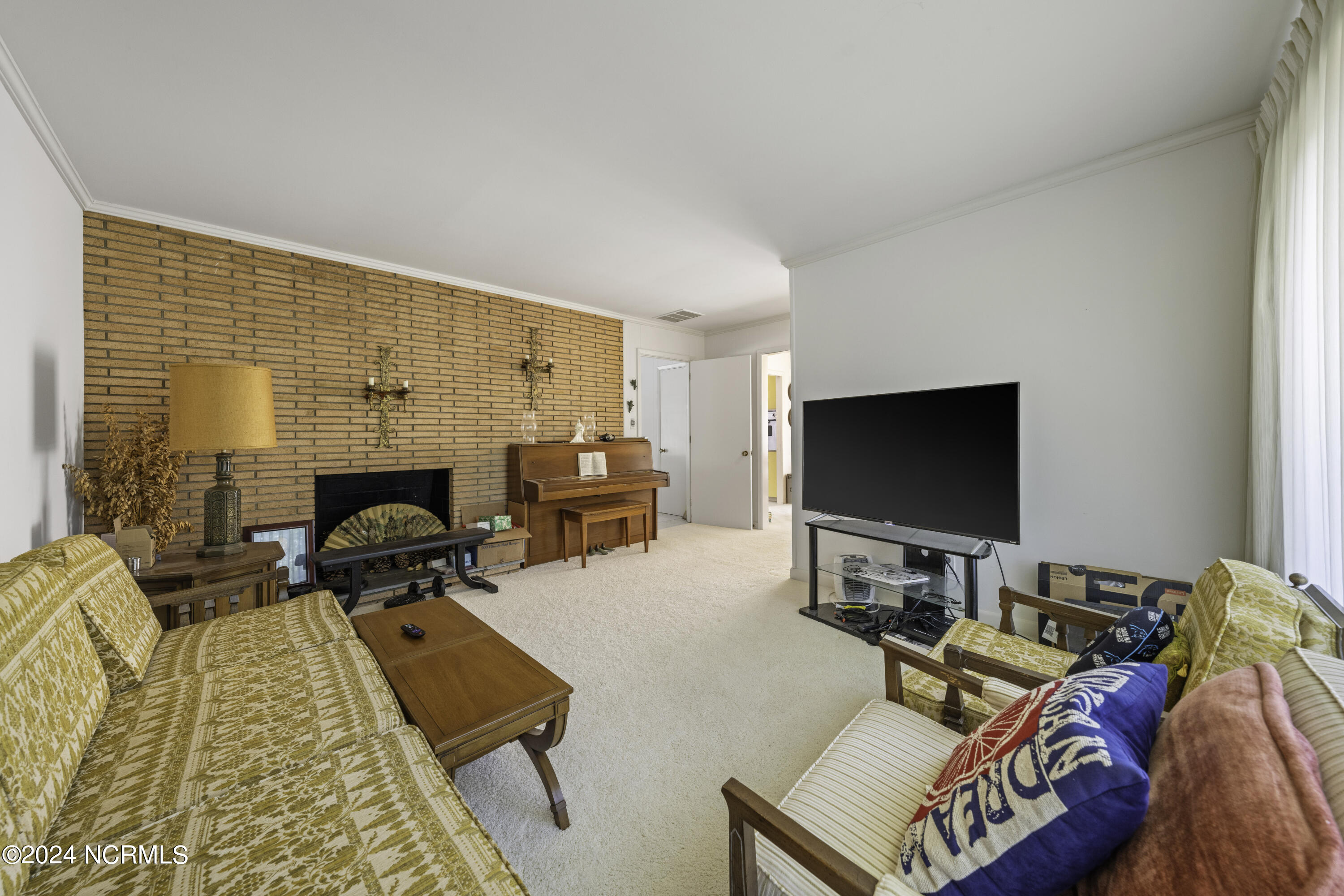 3838 Edgewood Road