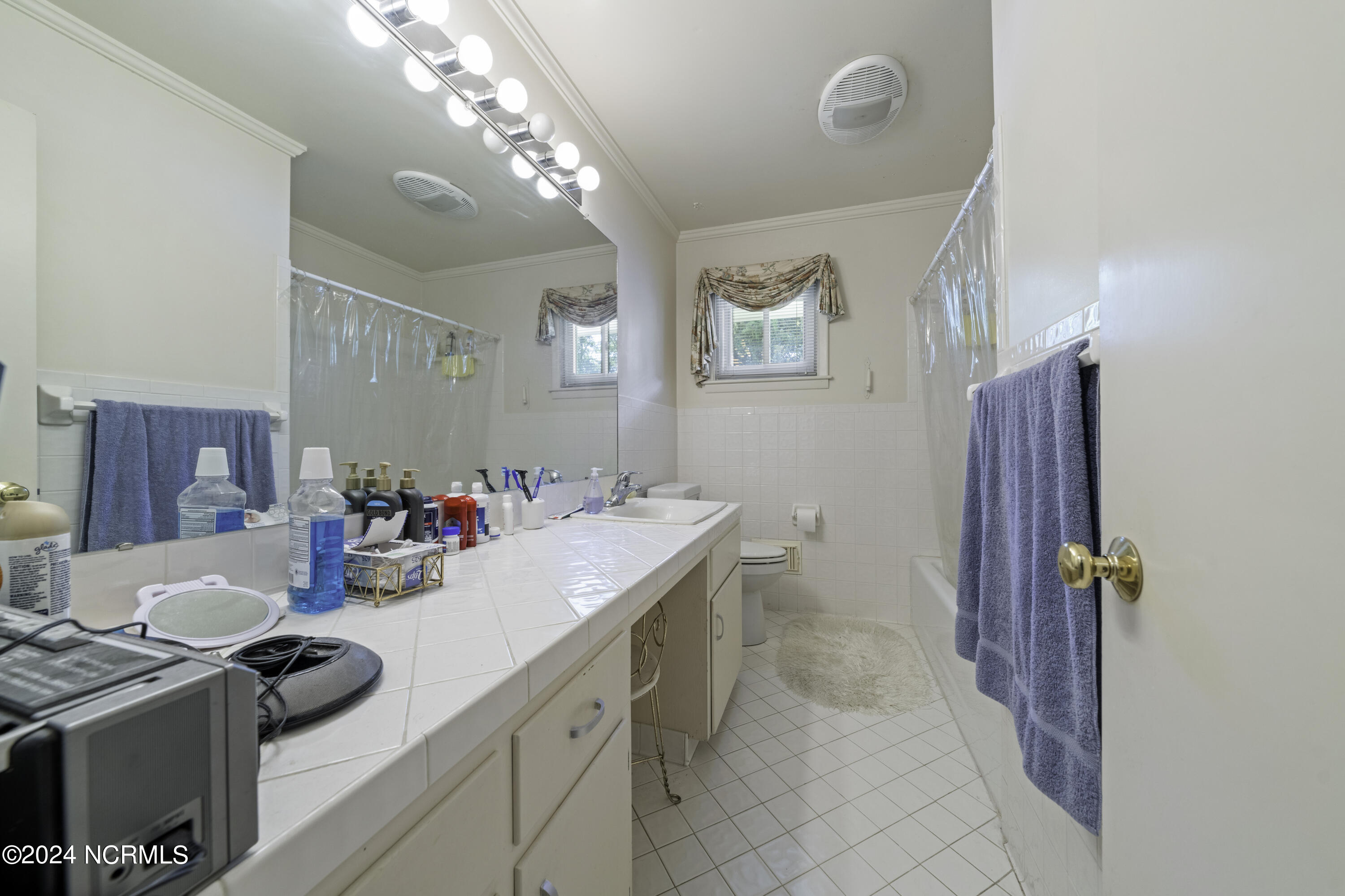 3838 Edgewood Road