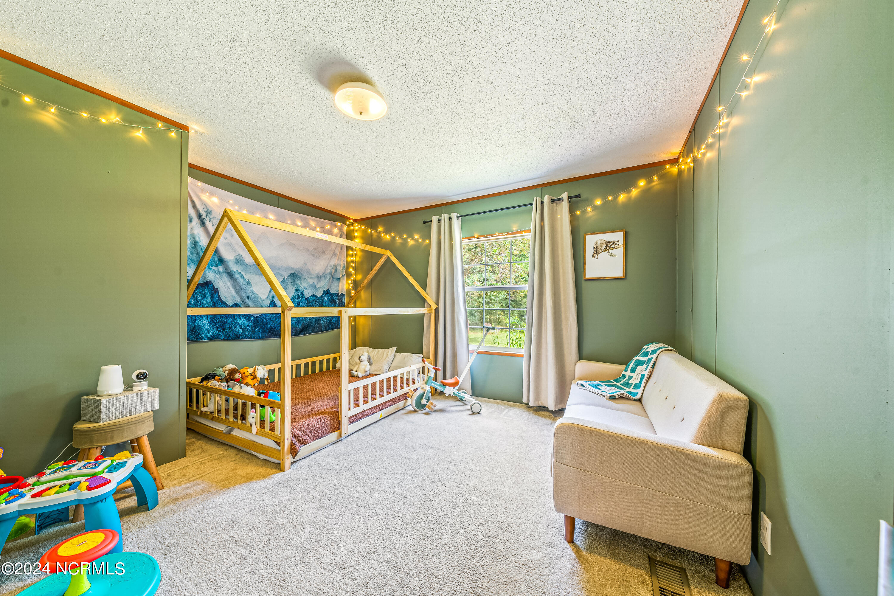 261 Creekstone Trail