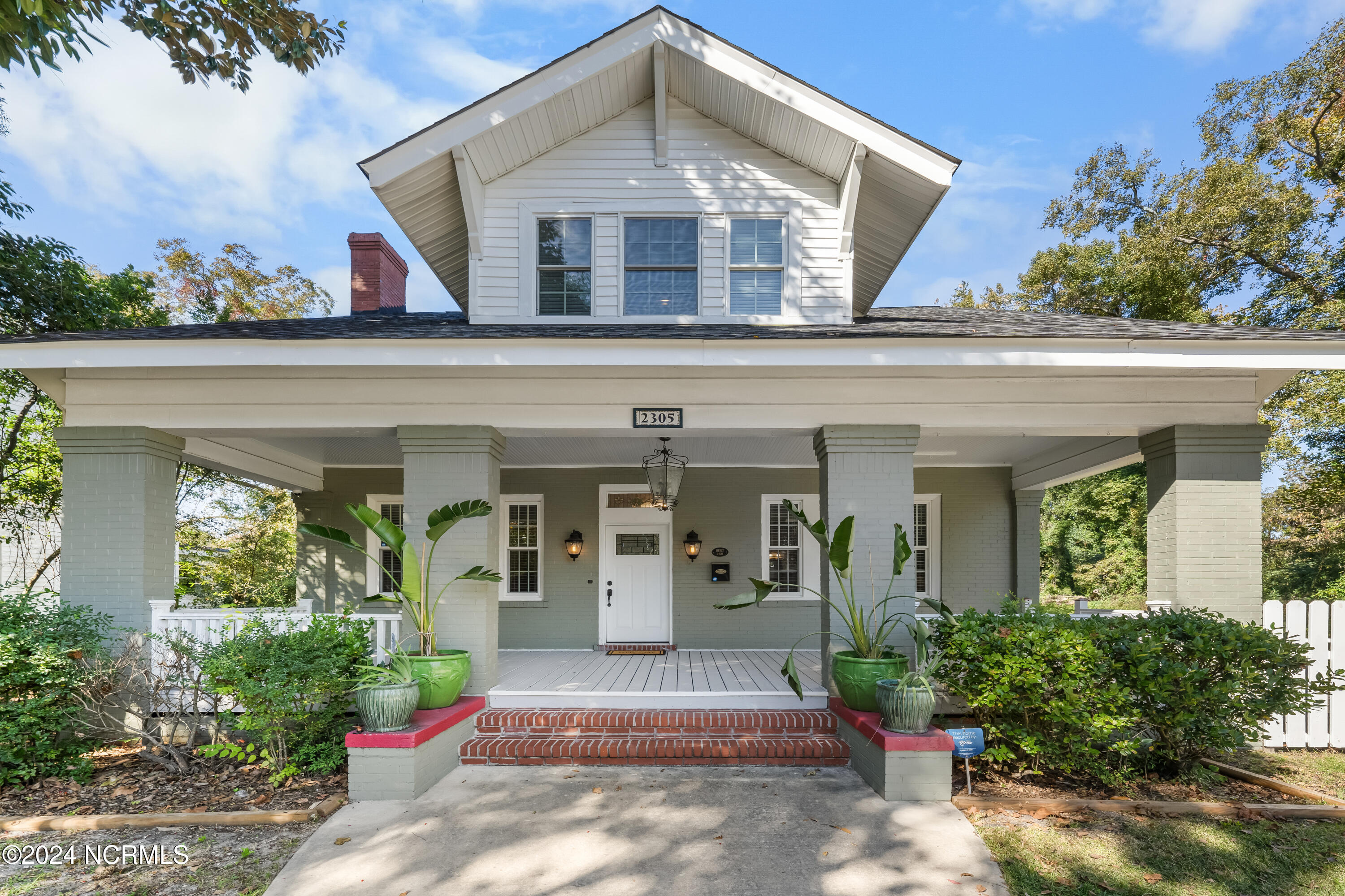 2305 Market Street