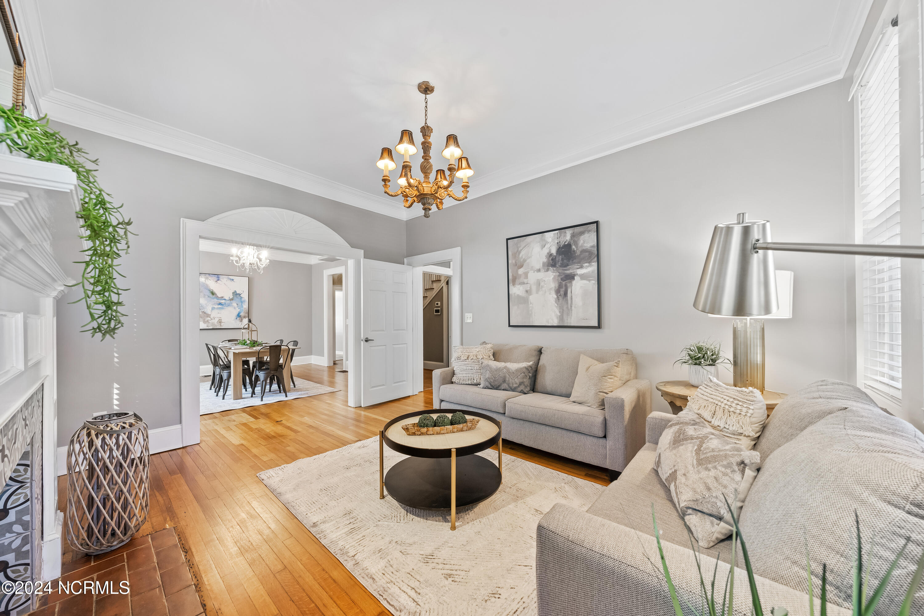 2305 Market Street