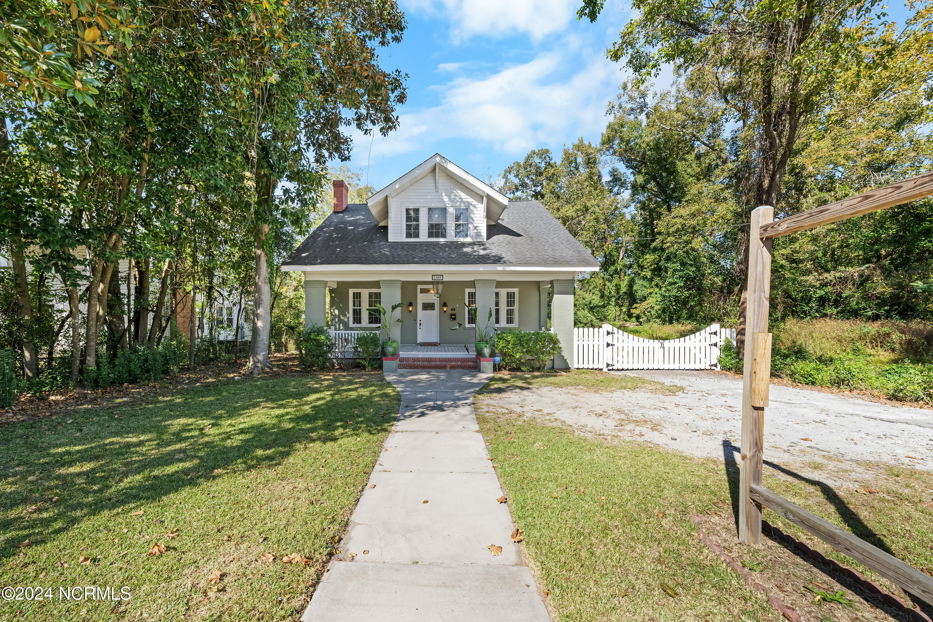 2305 Market Street