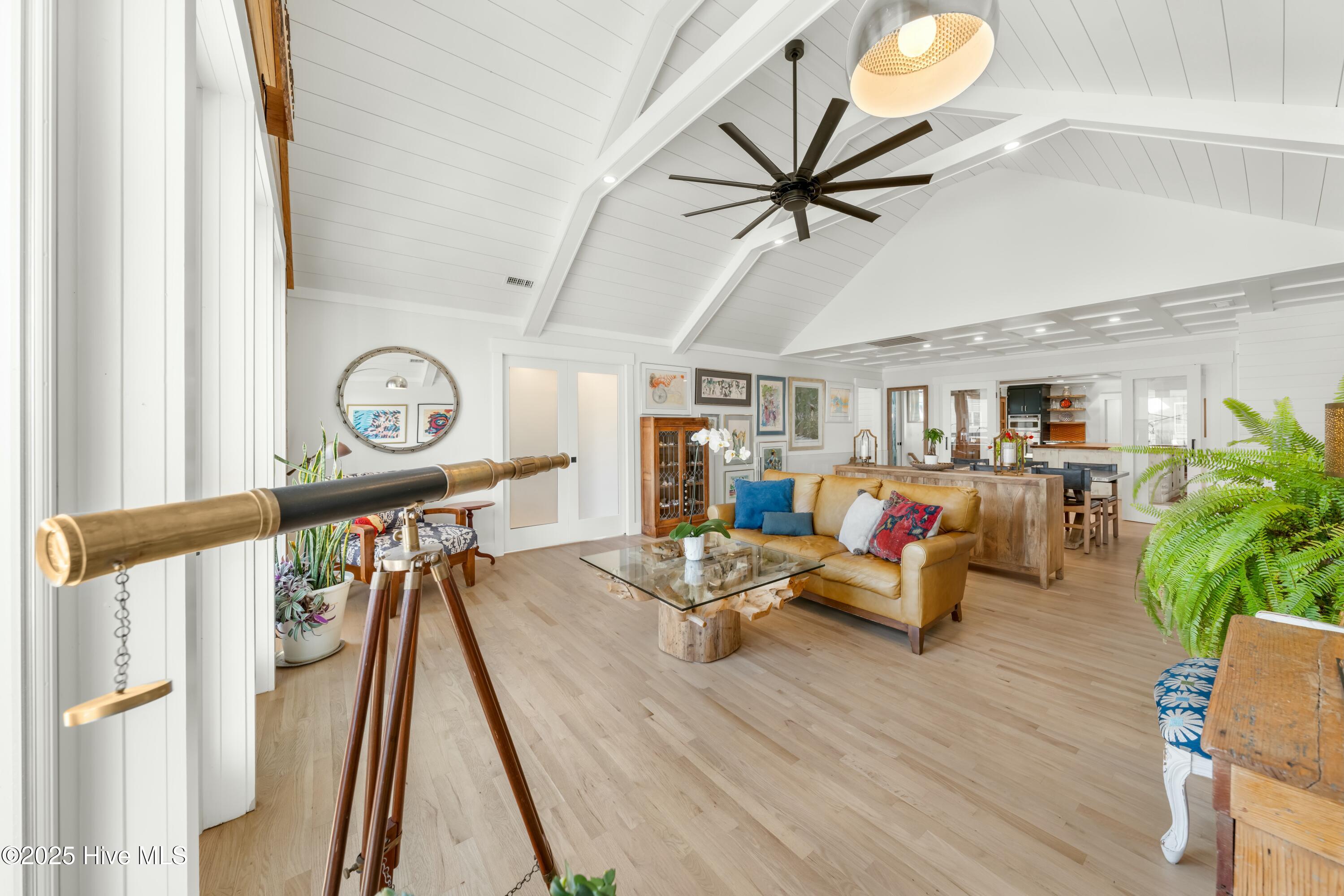 1016 Fort Fisher Boulevard S