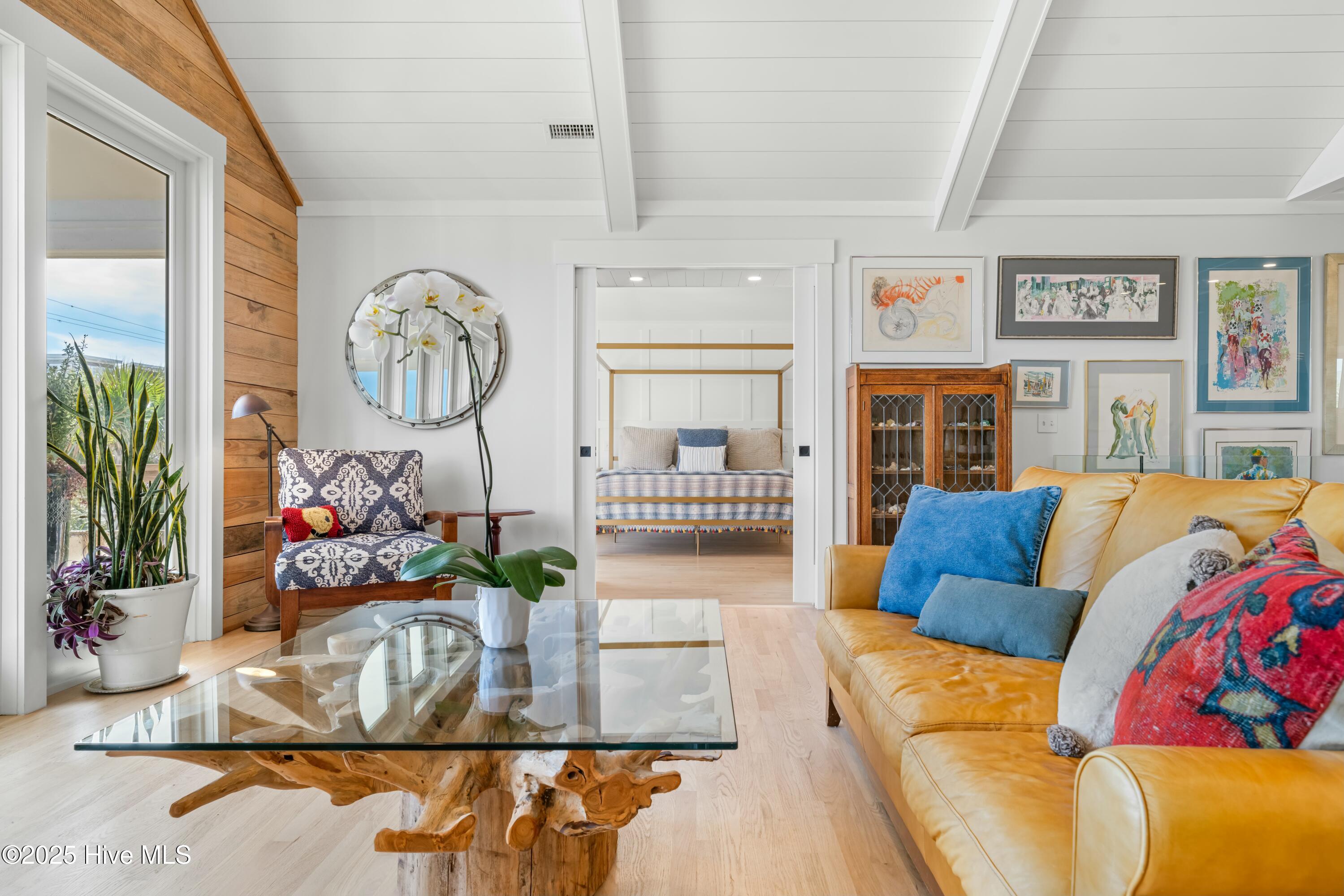 1016 Fort Fisher Boulevard S