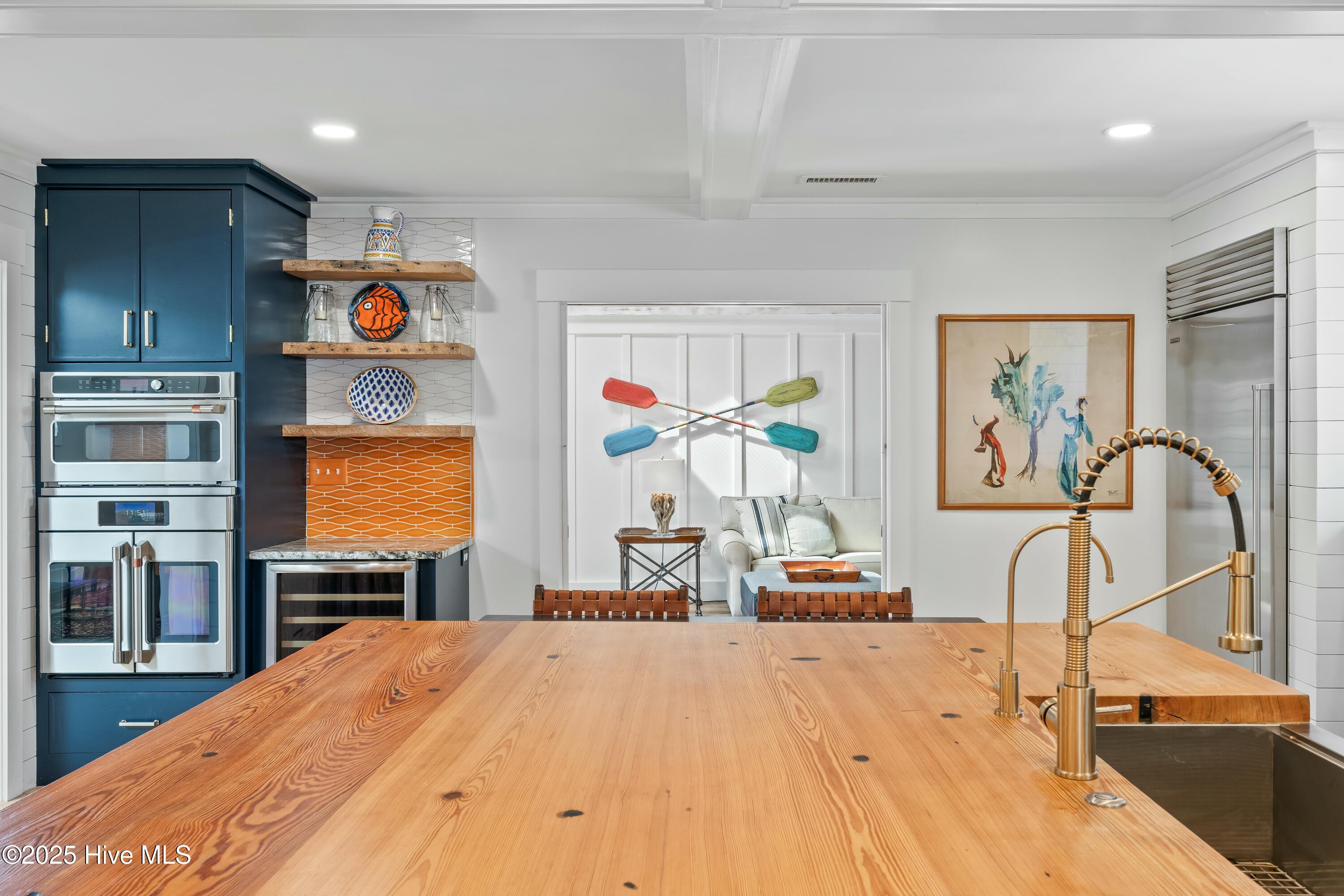 1016 Fort Fisher Boulevard S