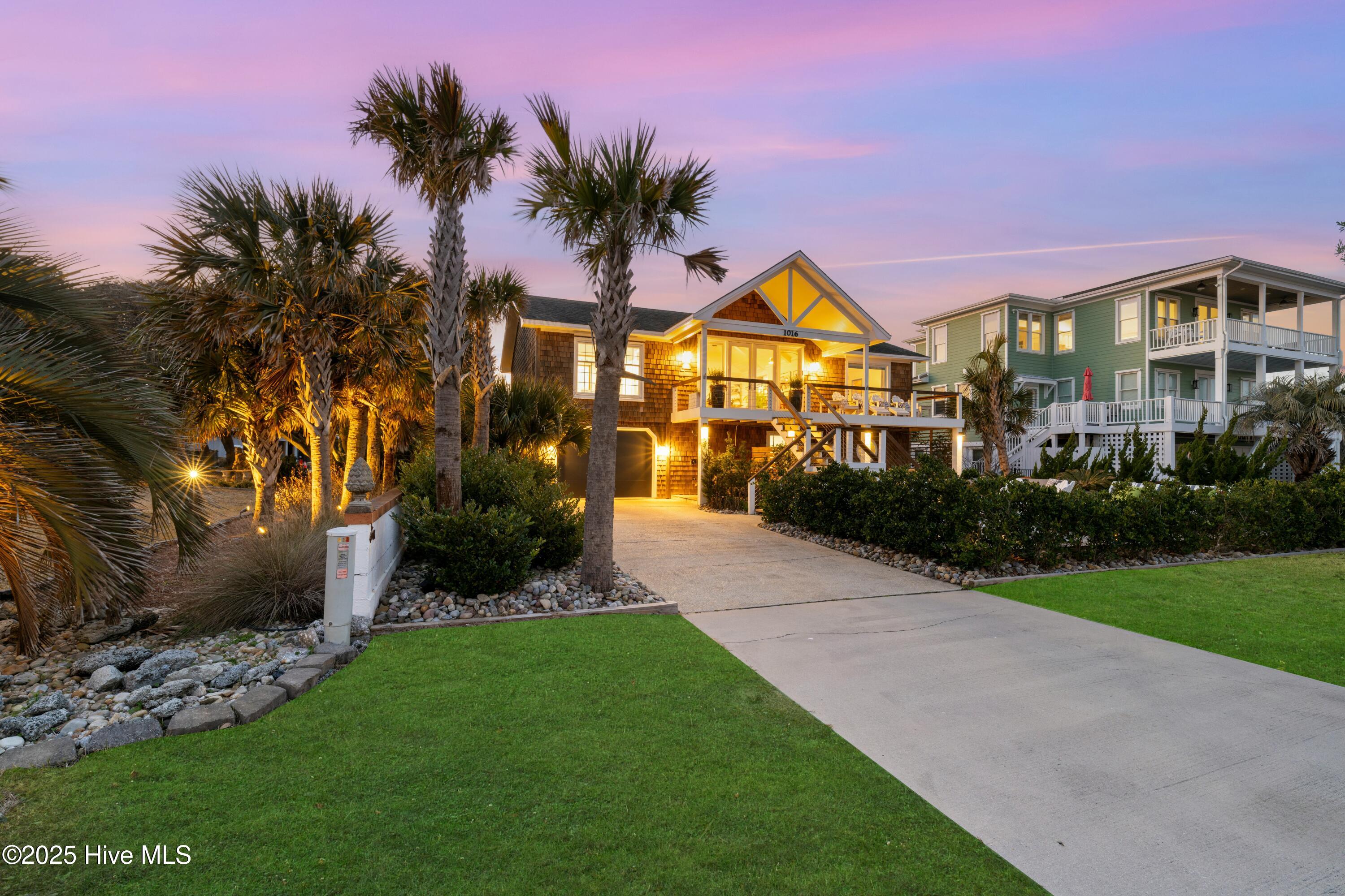 1016 Fort Fisher Boulevard S