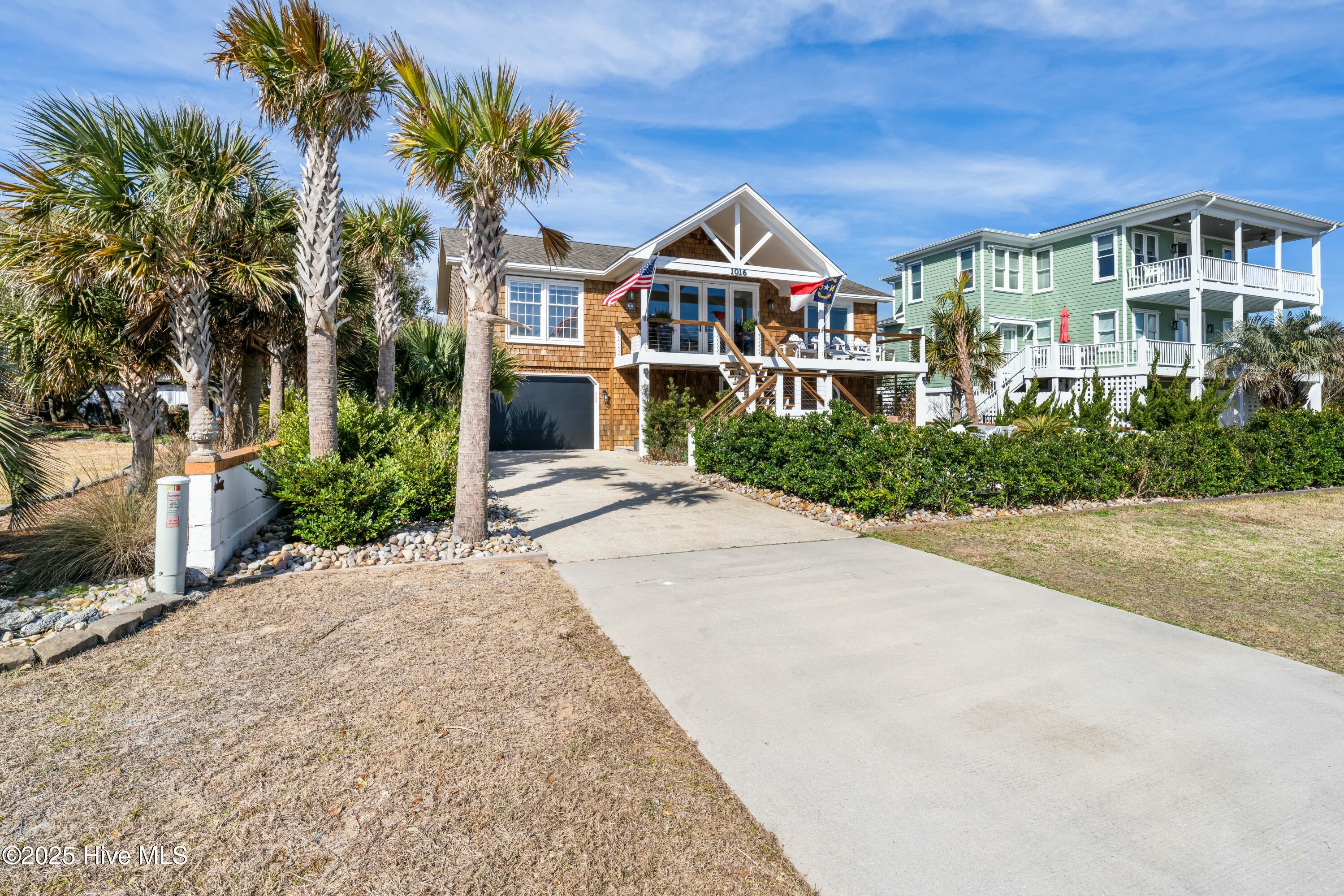 1016 Fort Fisher Boulevard S