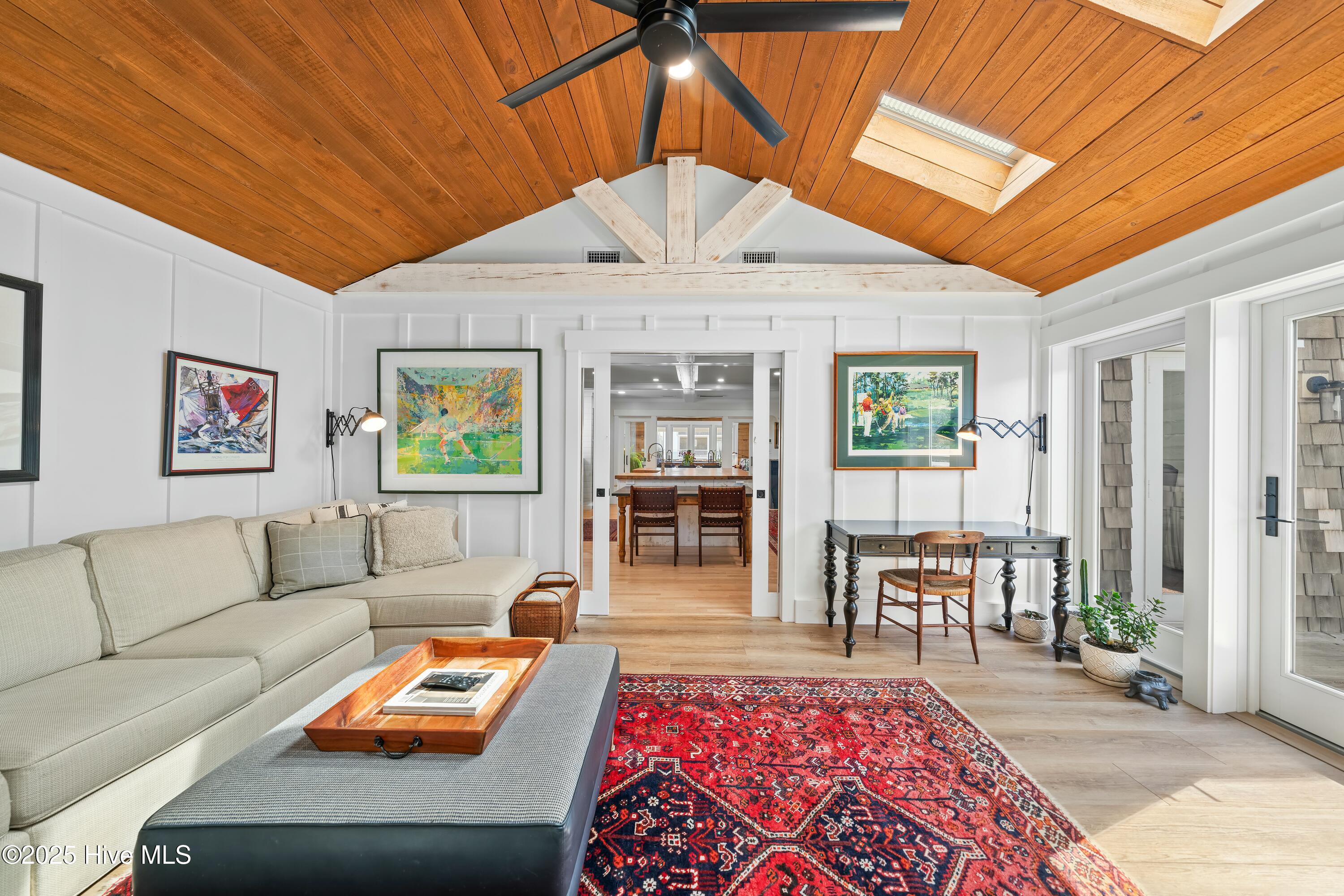 1016 Fort Fisher Boulevard S