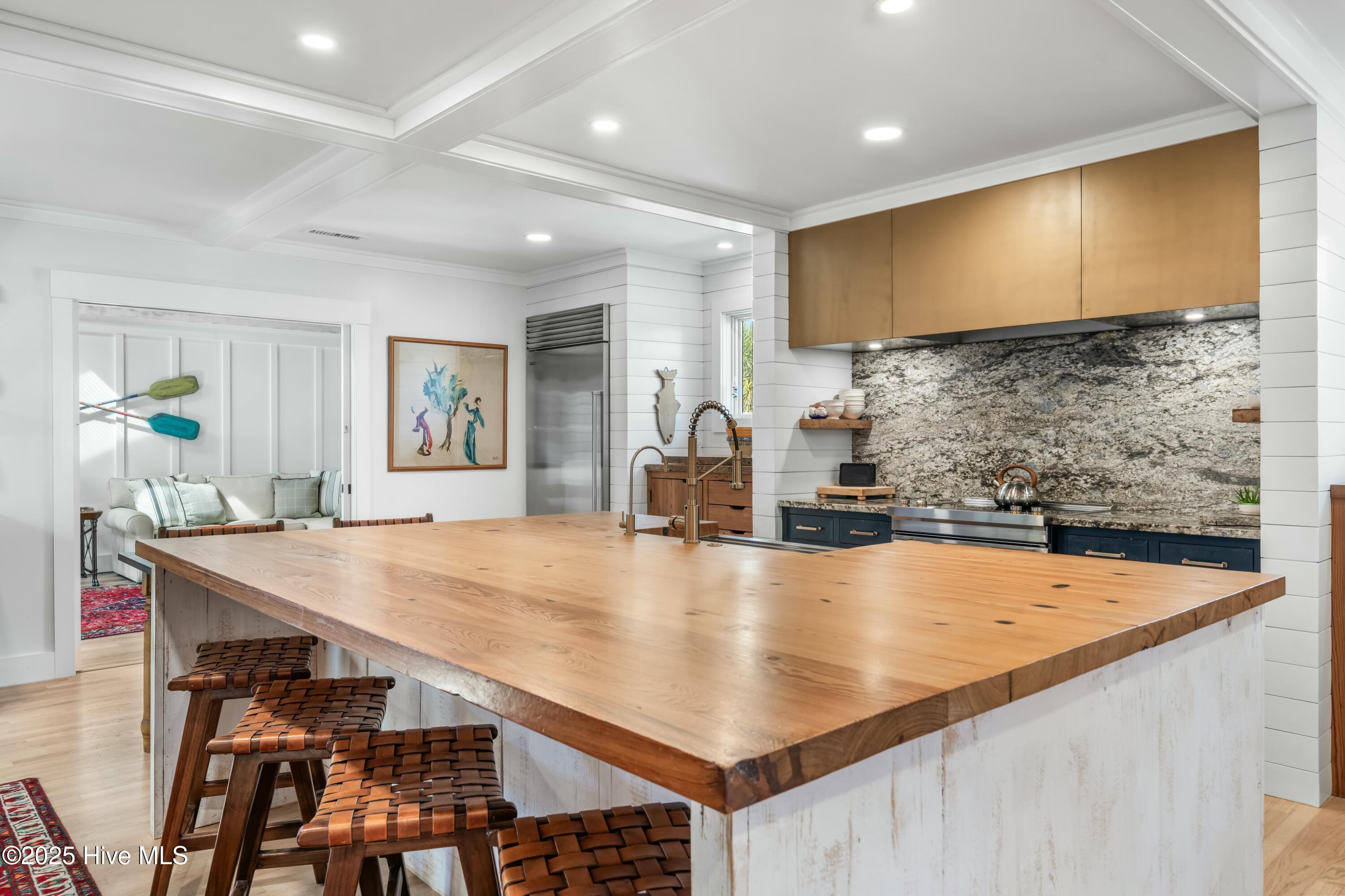 1016 Fort Fisher Boulevard S