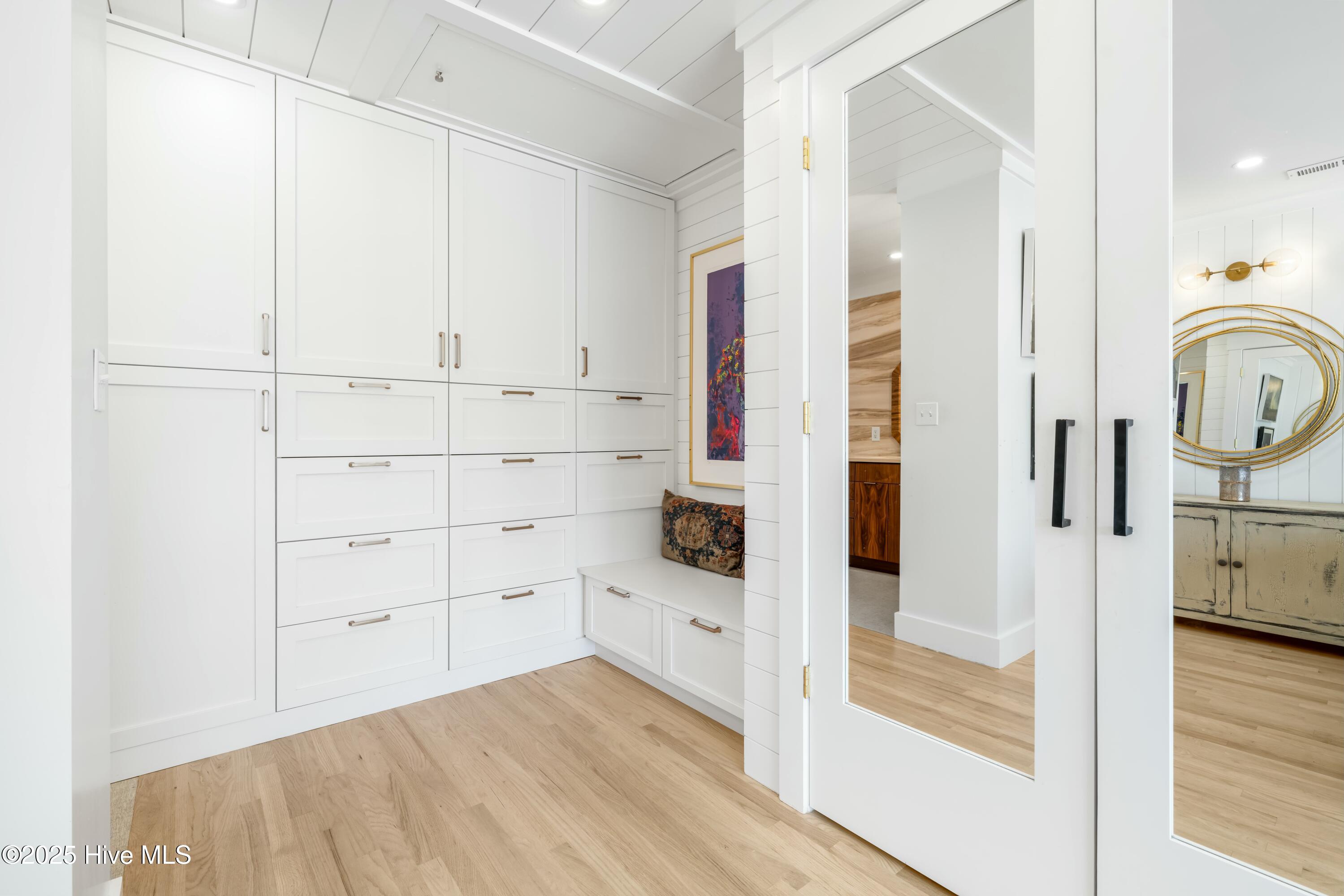 1016 Fort Fisher Boulevard S