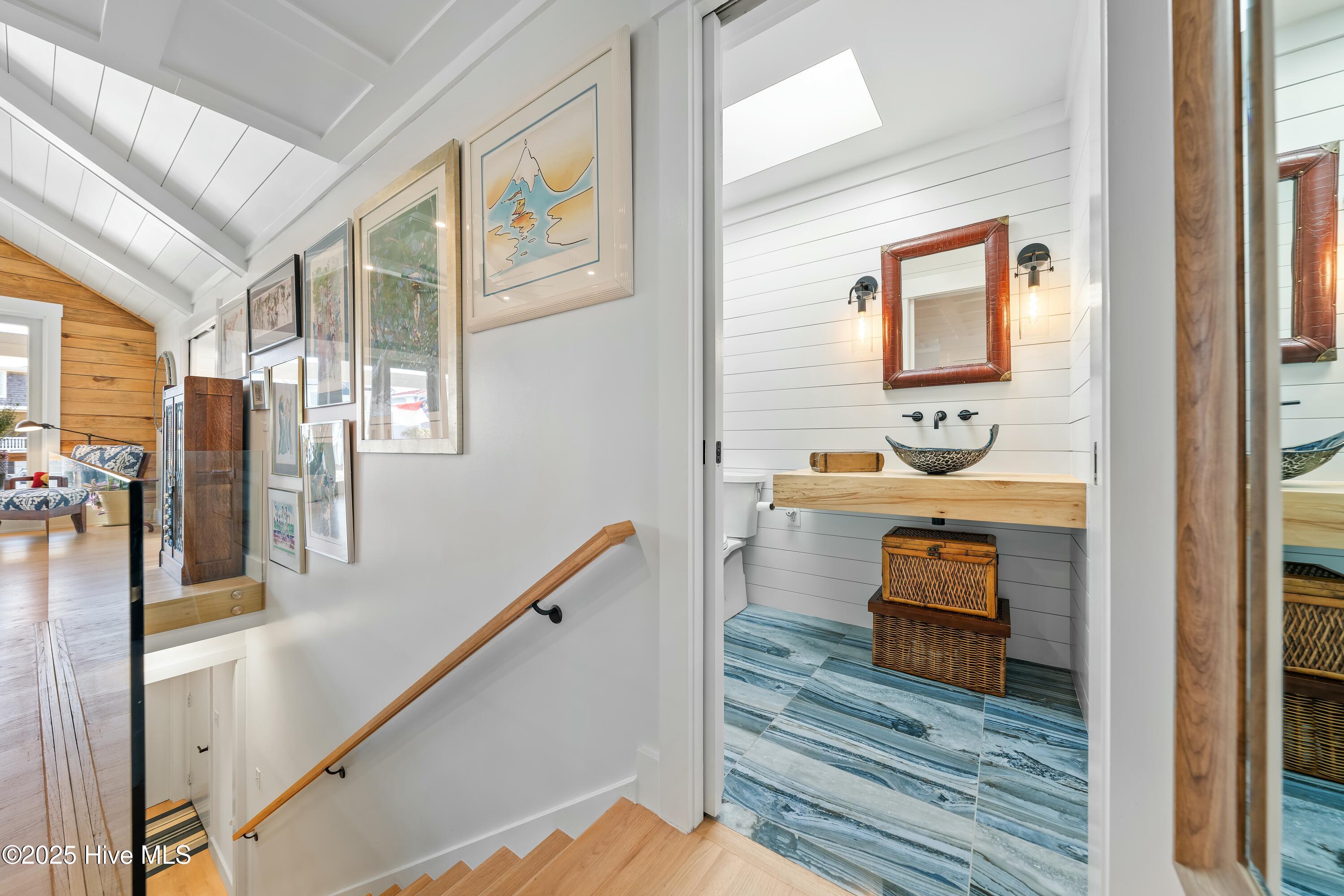 1016 Fort Fisher Boulevard S