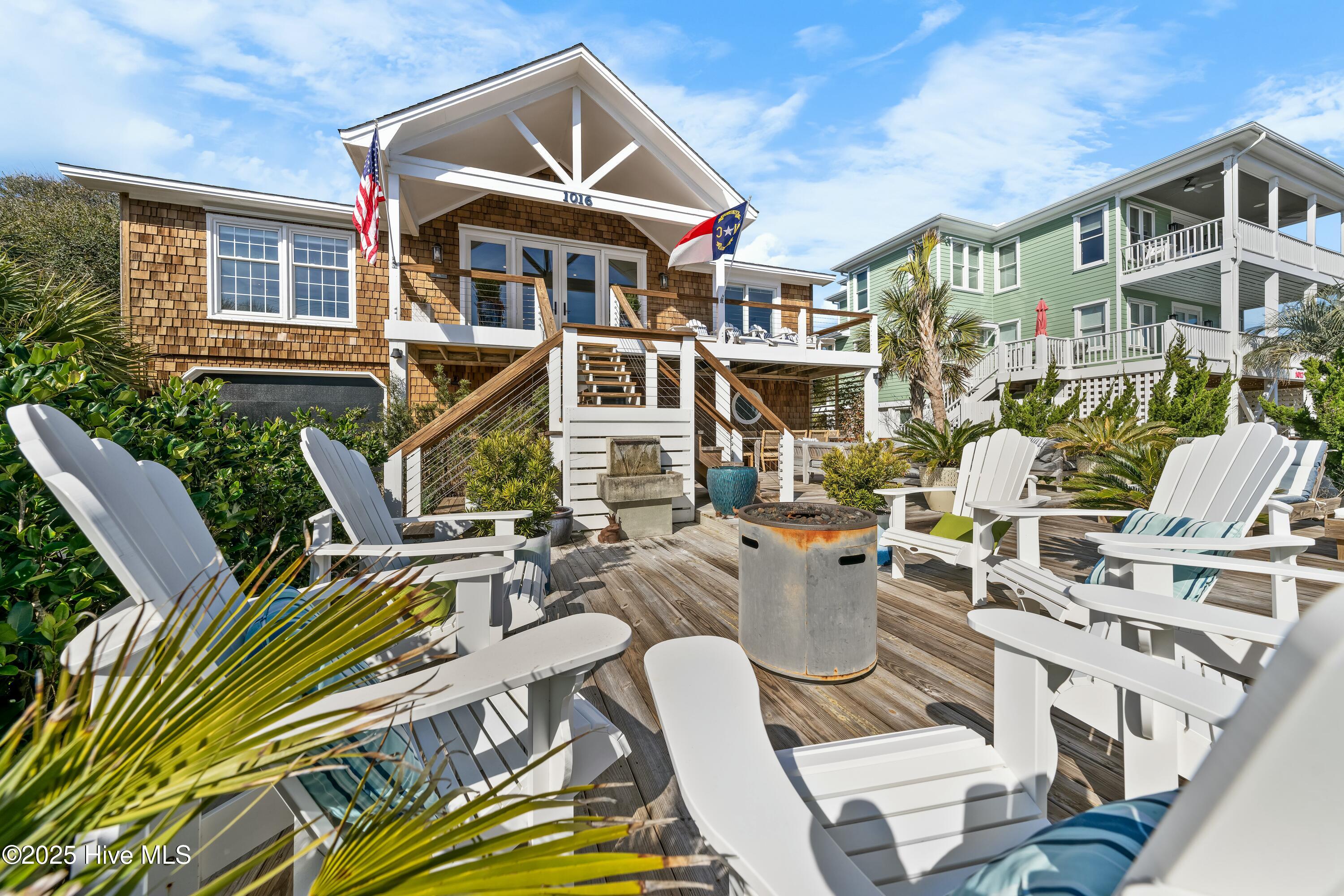 1016 Fort Fisher Boulevard S