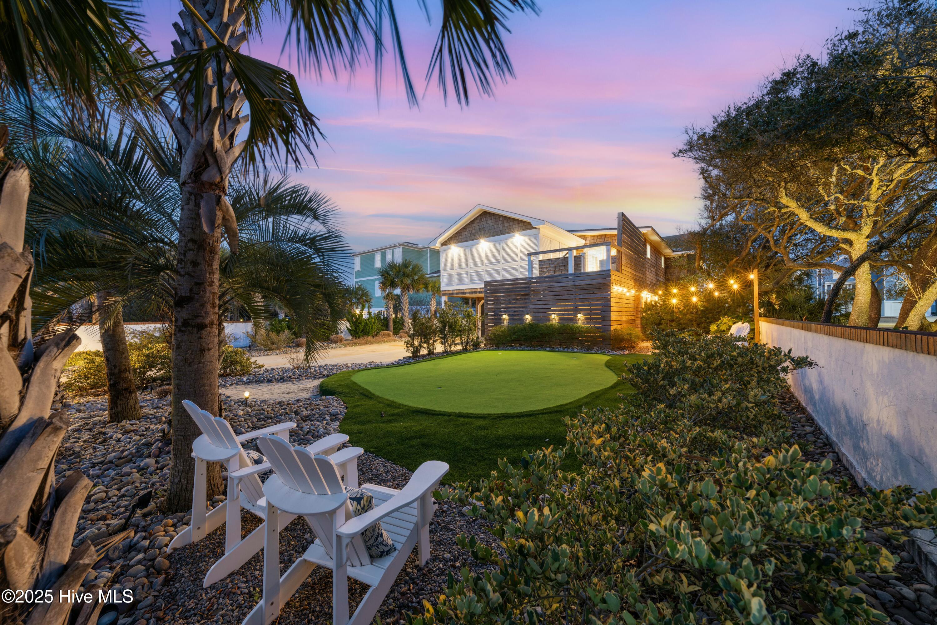 1016 Fort Fisher Boulevard S