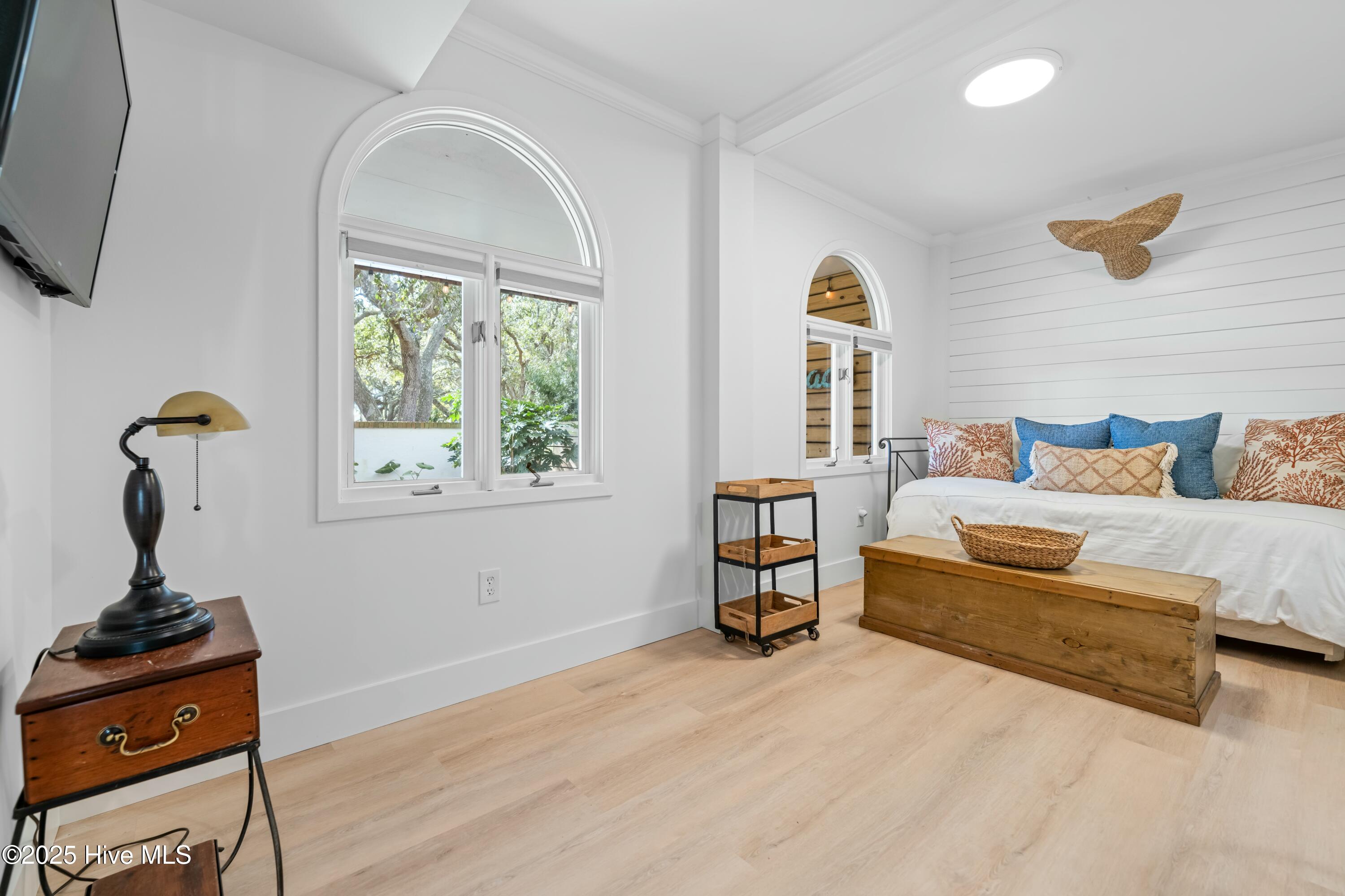 1016 Fort Fisher Boulevard S