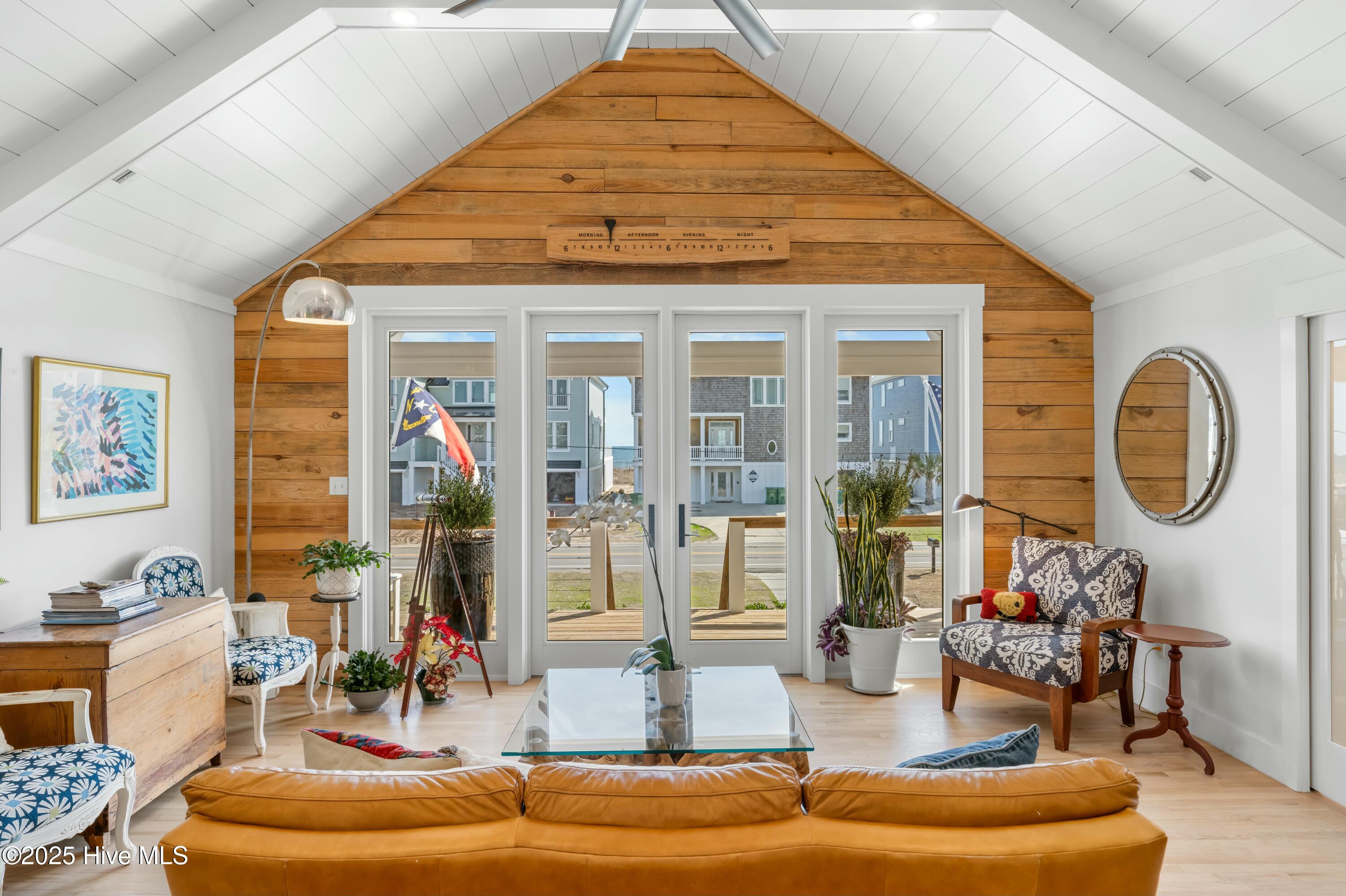 1016 Fort Fisher Boulevard S