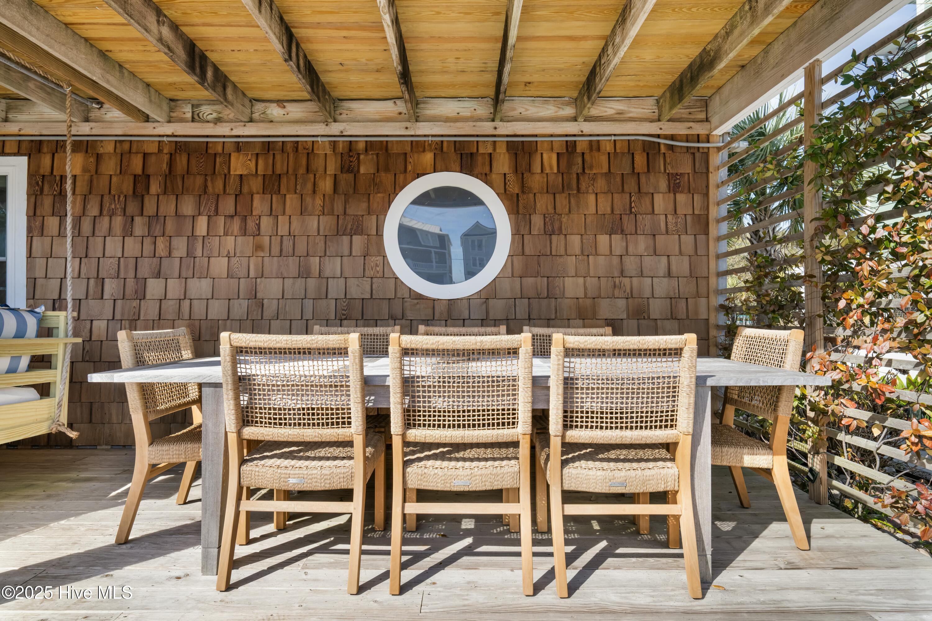 1016 Fort Fisher Boulevard S