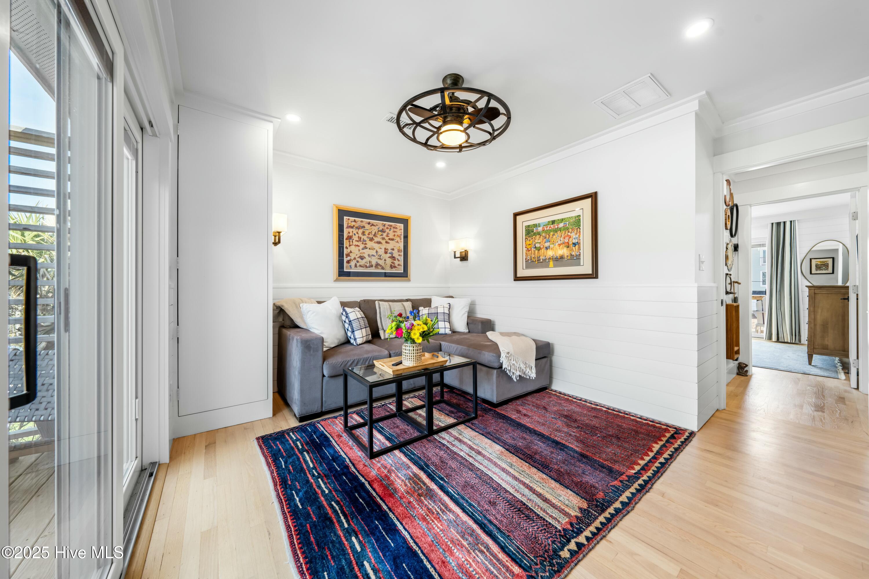 1016 Fort Fisher Boulevard S