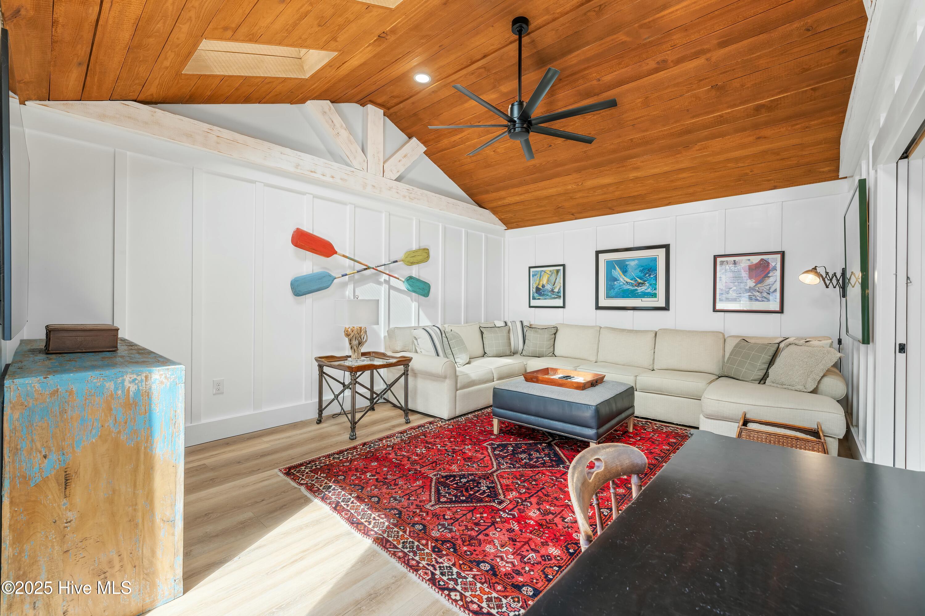 1016 Fort Fisher Boulevard S