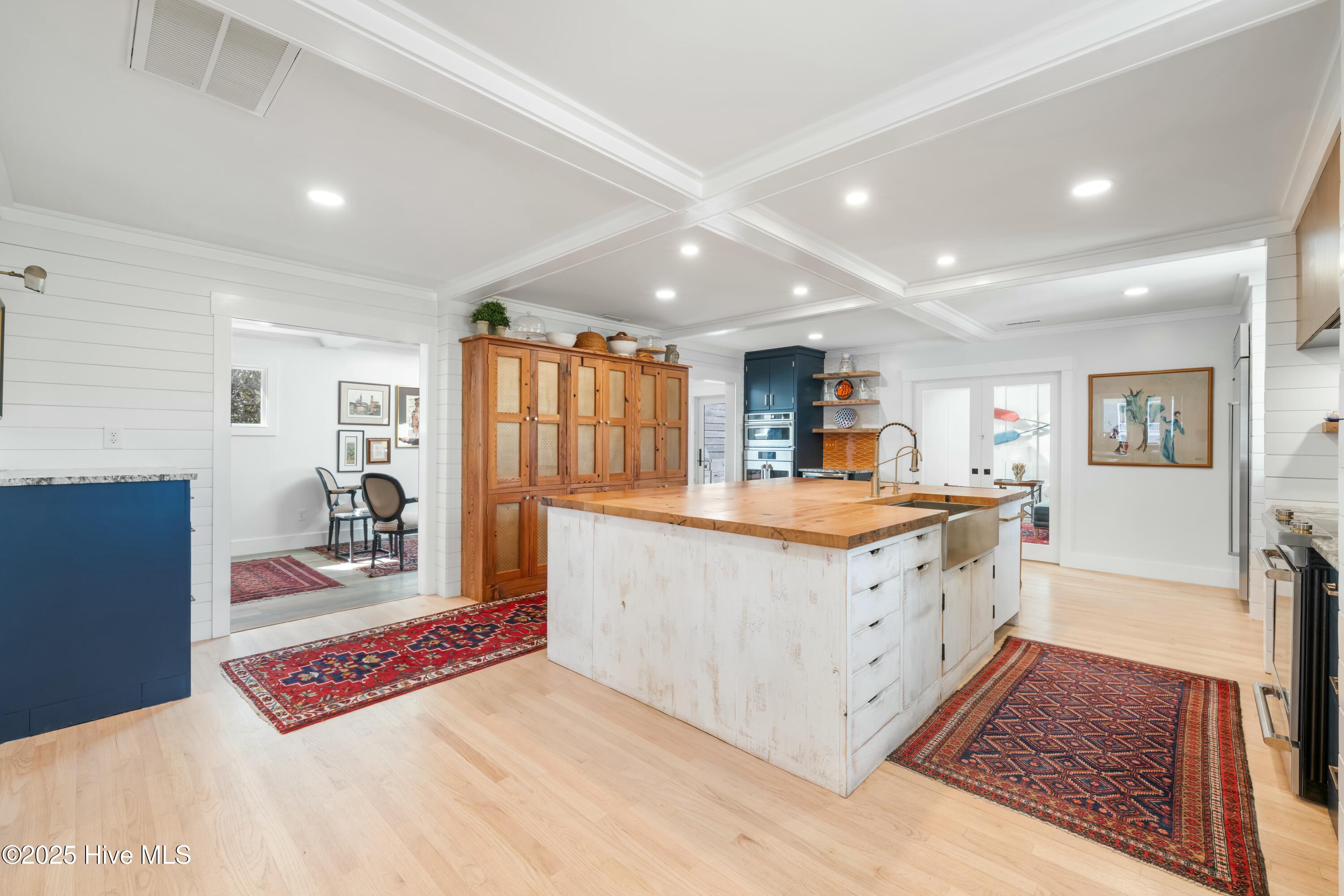 1016 Fort Fisher Boulevard S