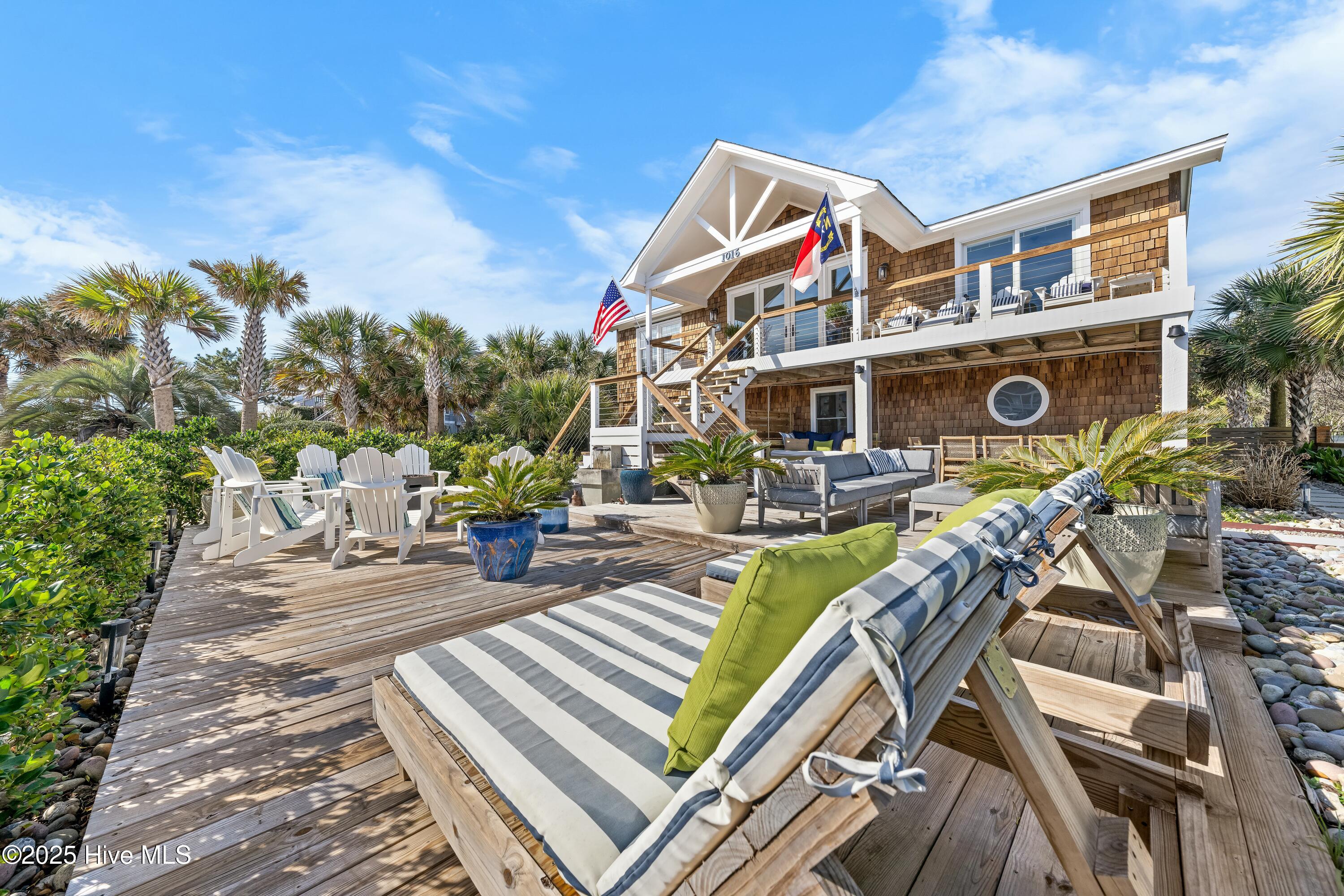 1016 Fort Fisher Boulevard S