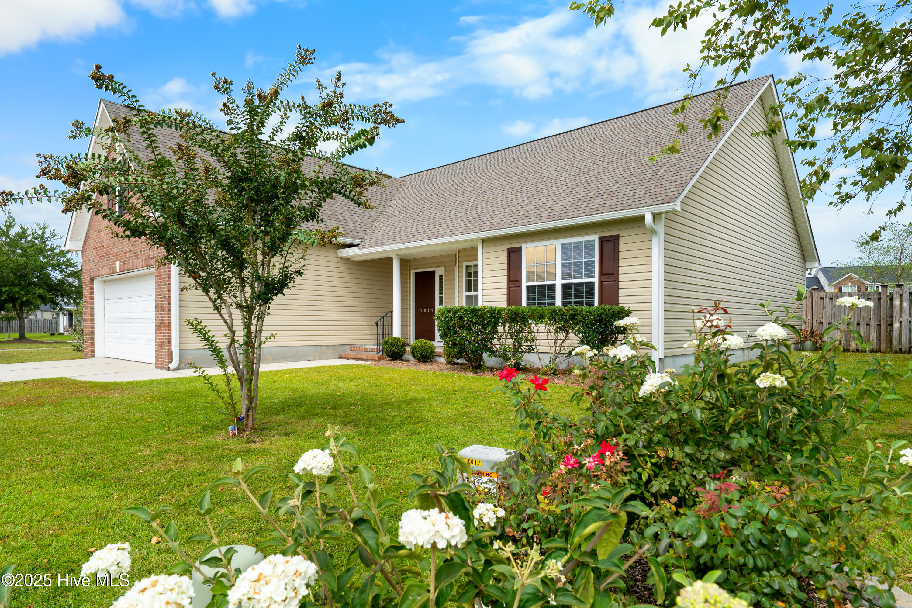 5015 Trumpet Vine Way