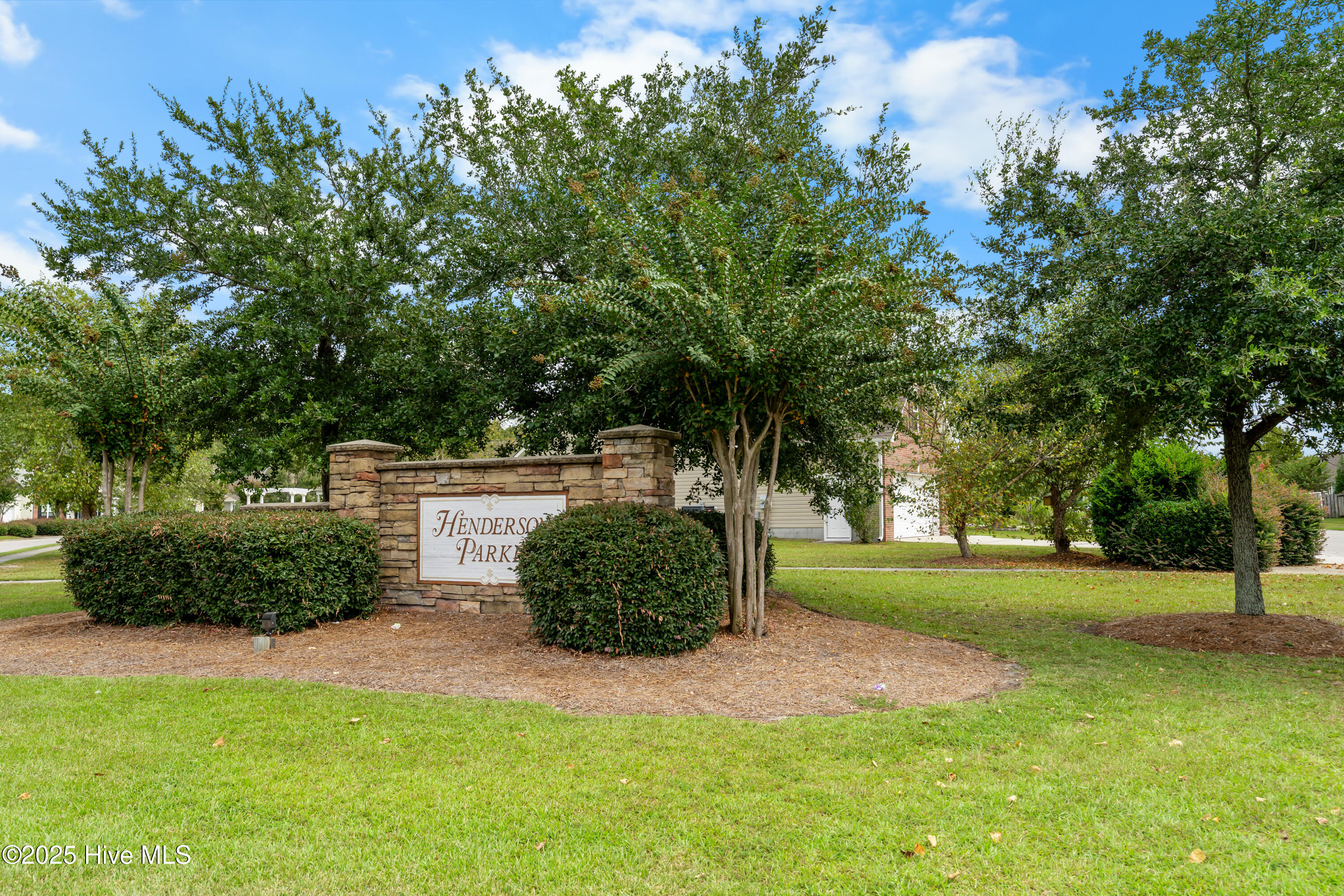 5015 Trumpet Vine Way