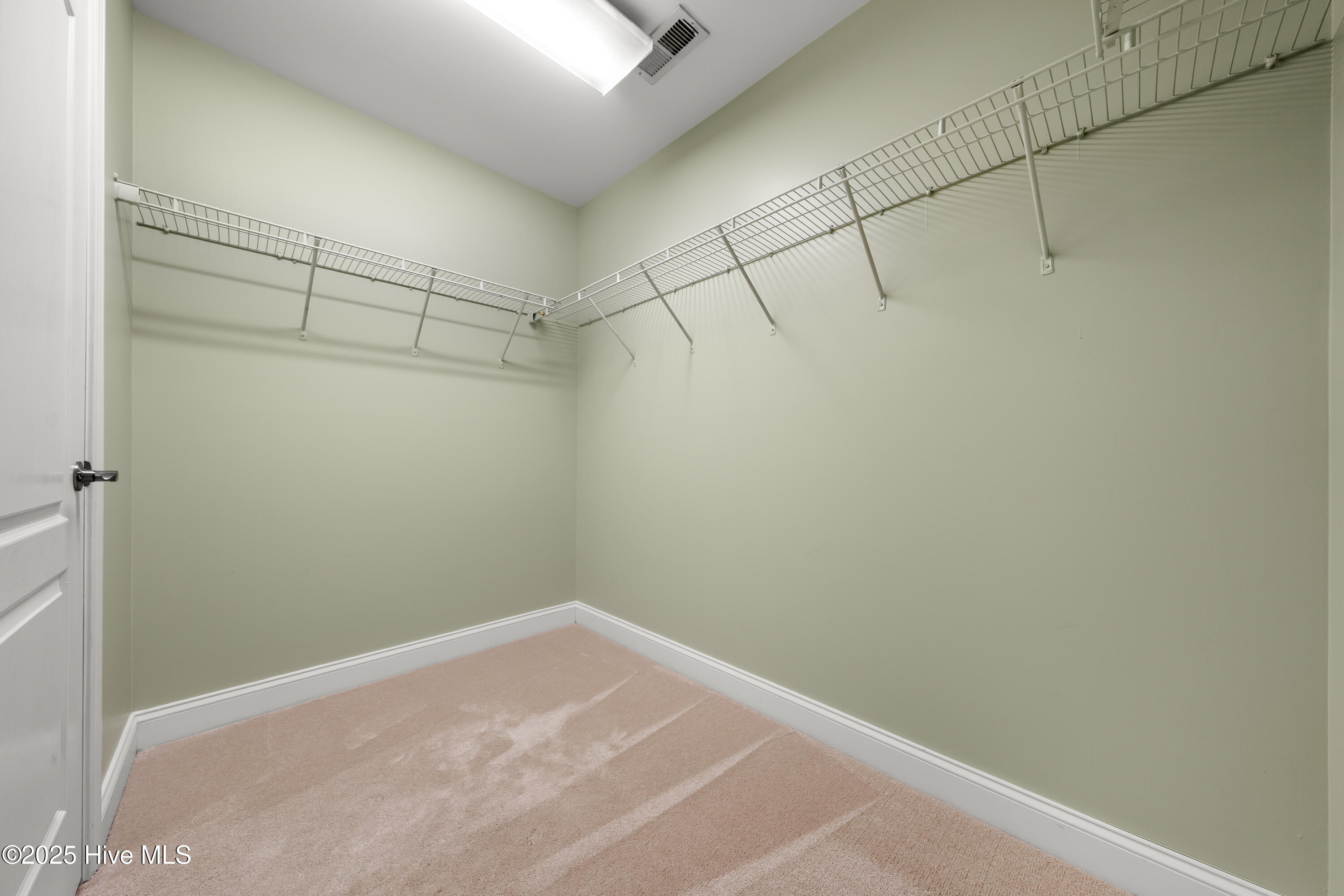 5015 Trumpet Vine Way