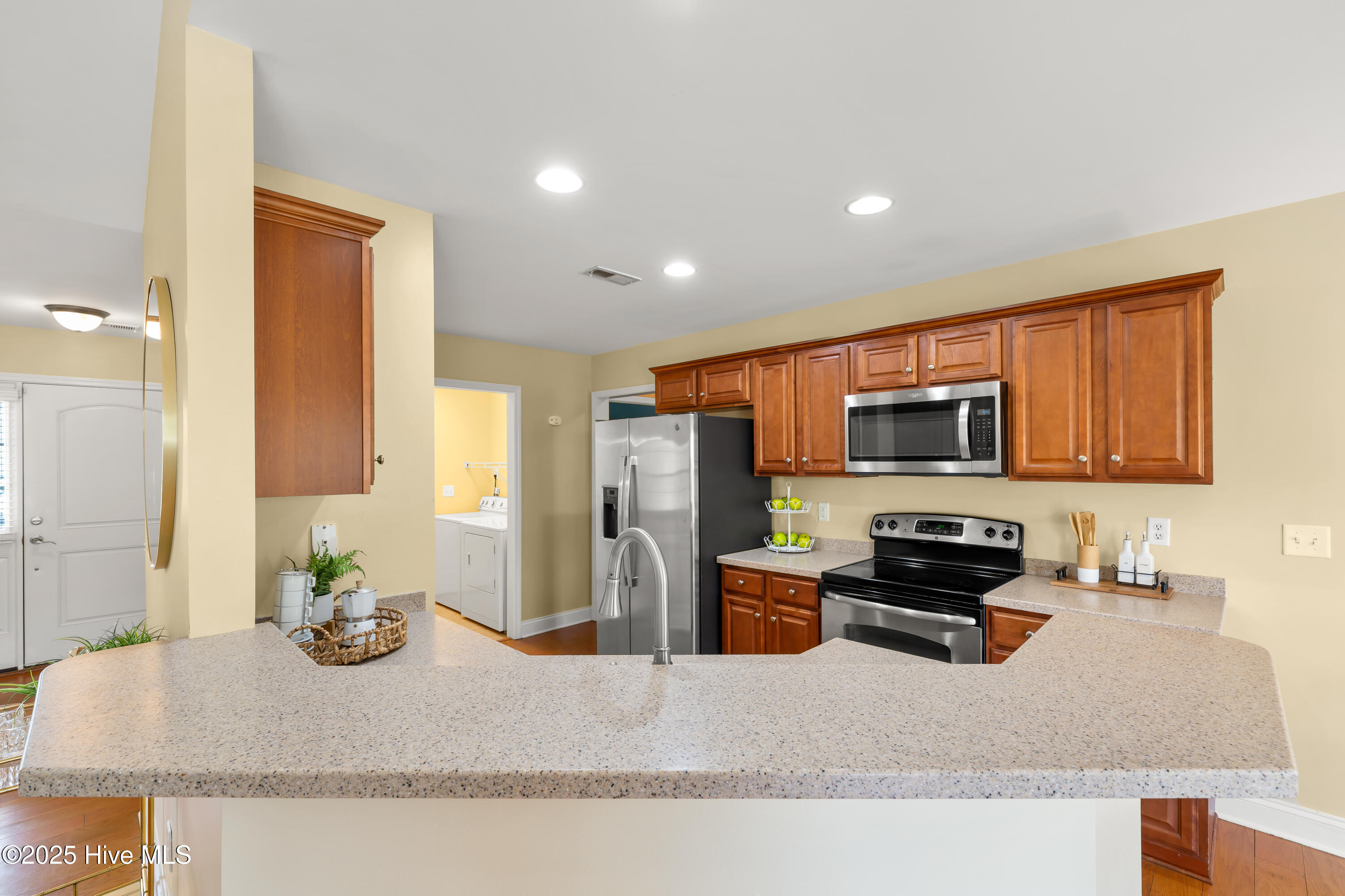 5015 Trumpet Vine Way