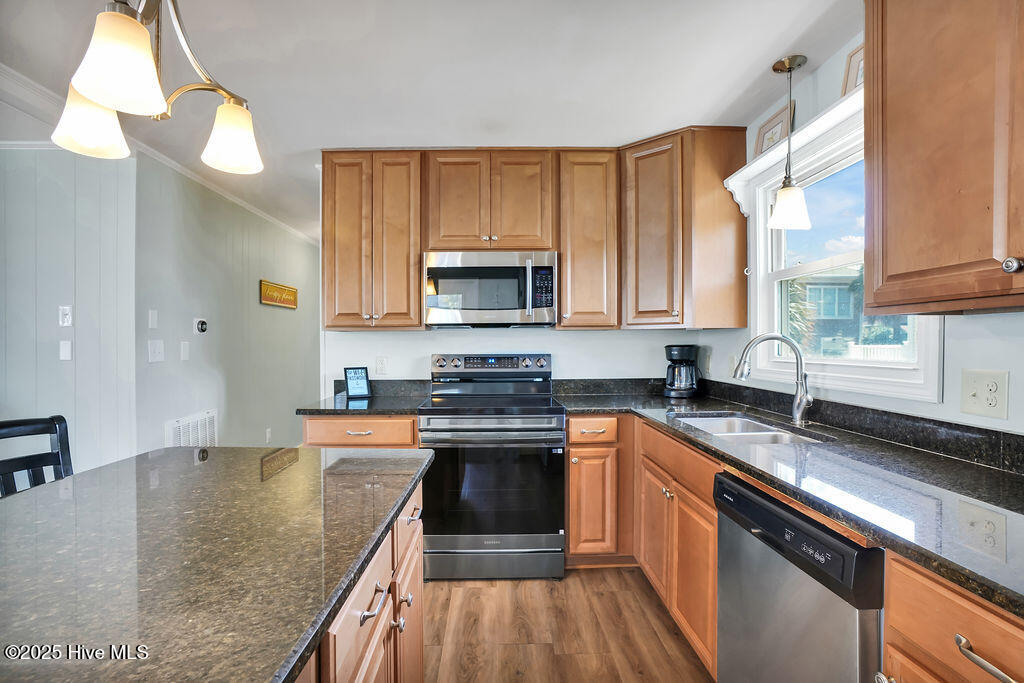 602 Canal Drive
