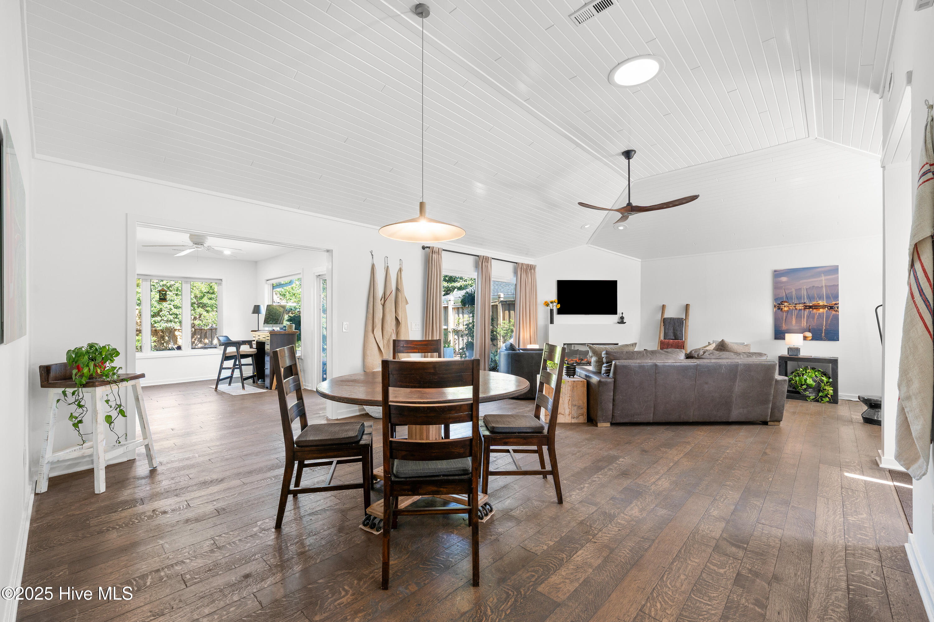 6659 Tidewater Lane