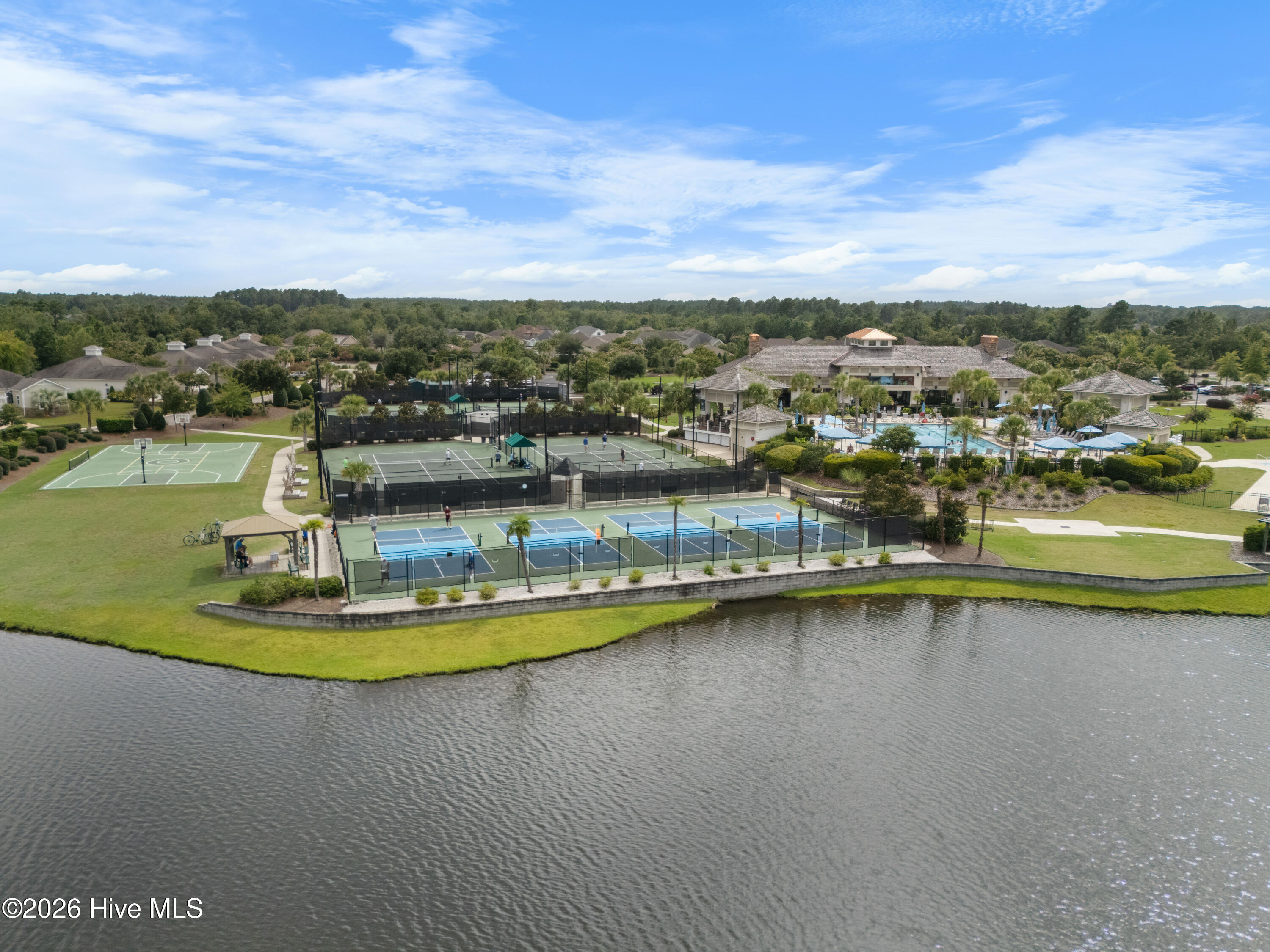 8241 Egret Pointe NE
