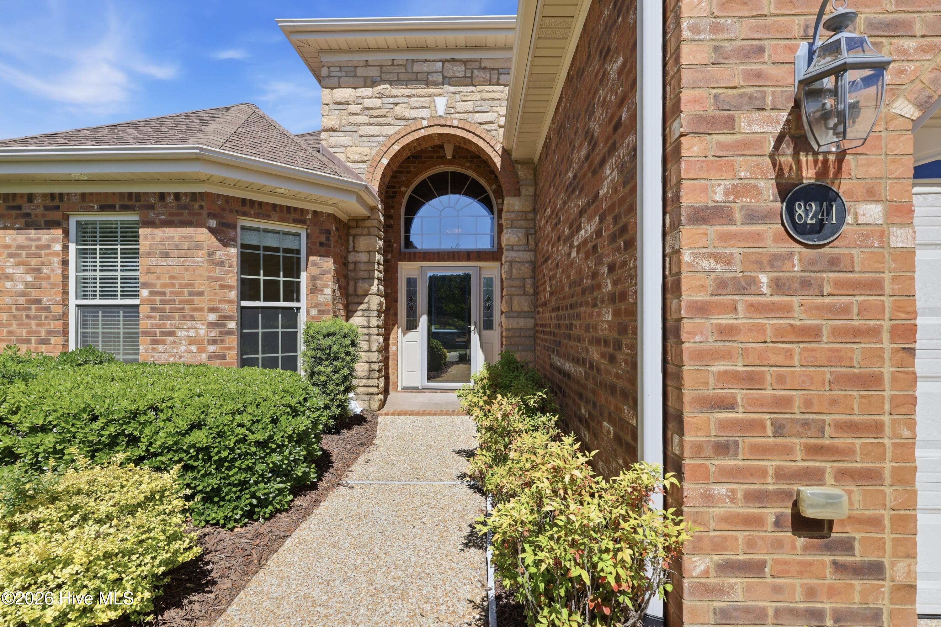 8241 Egret Pointe NE