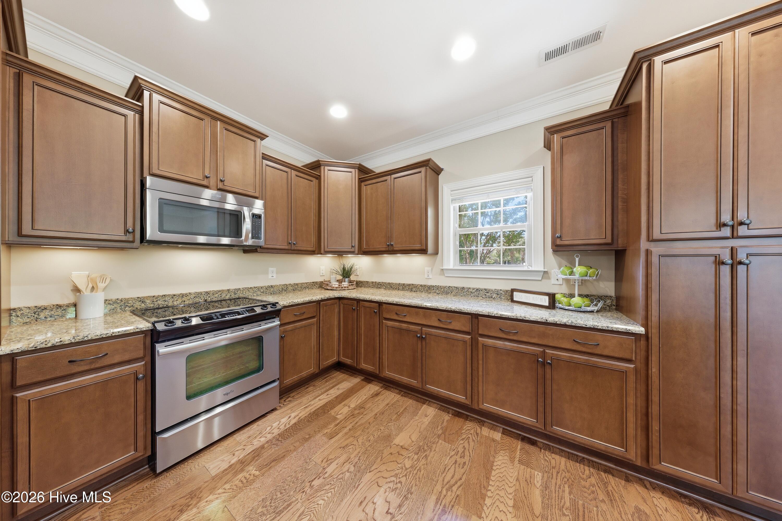 8241 Egret Pointe NE