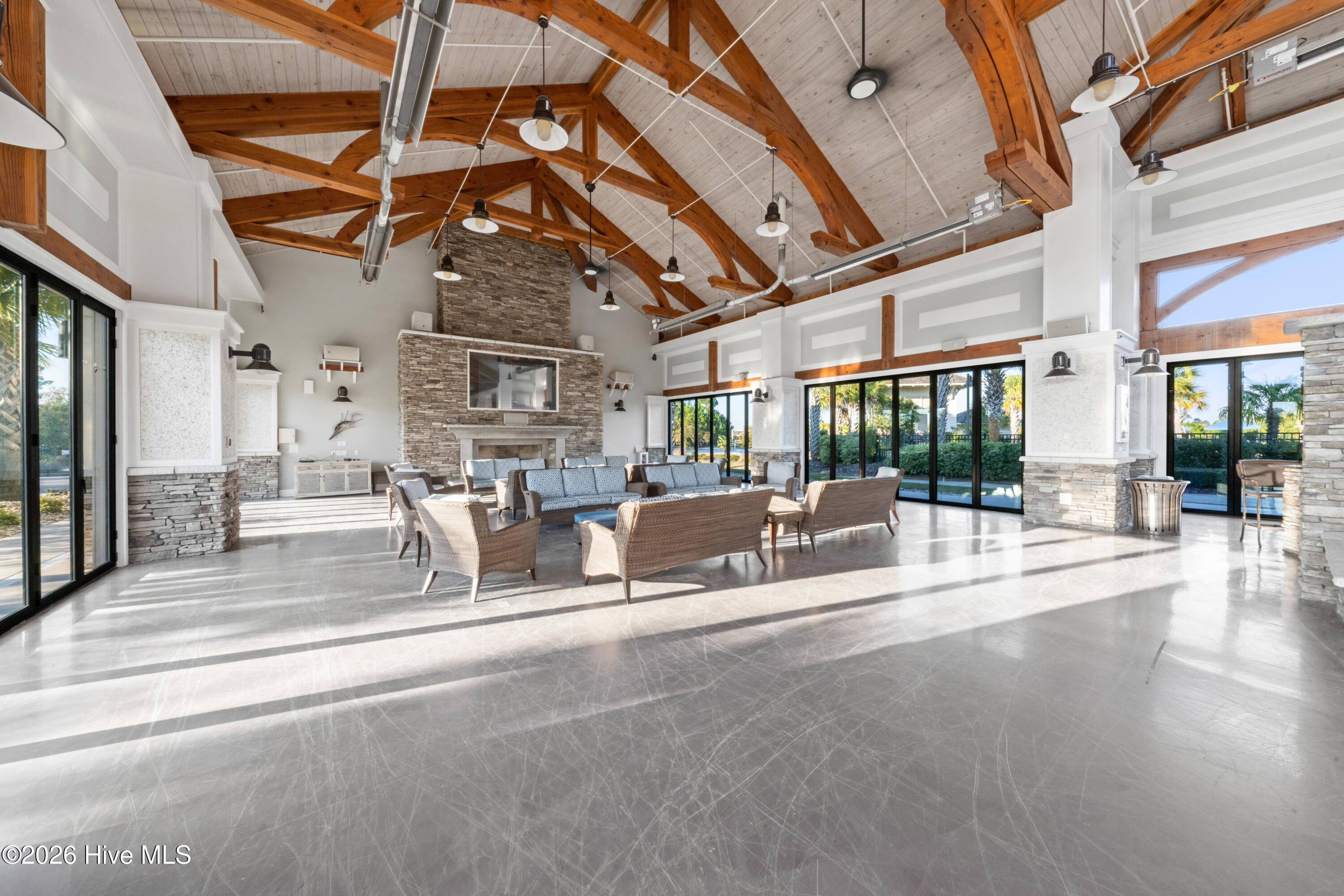 8241 Egret Pointe NE