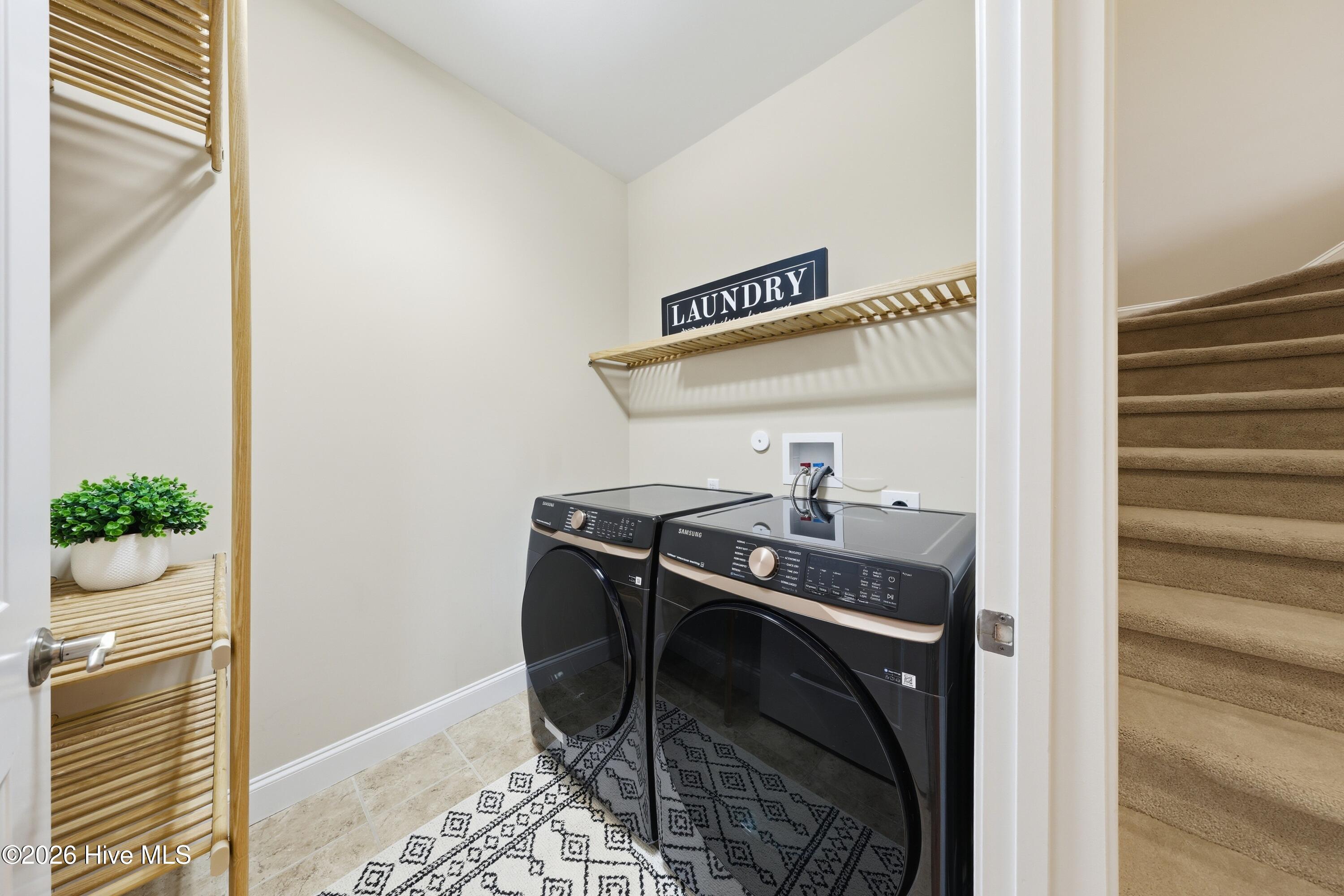 8241 Egret Pointe NE