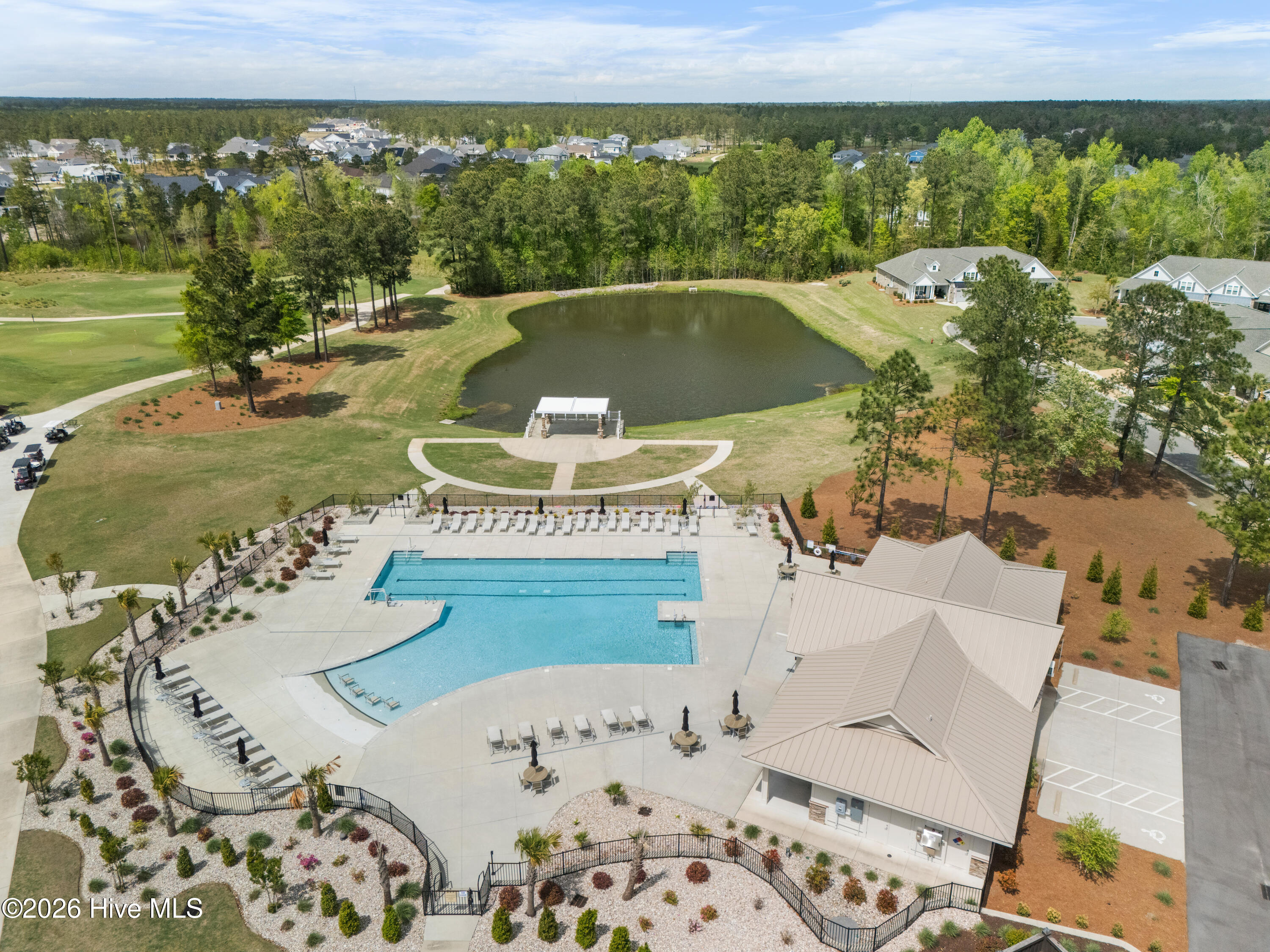 8241 Egret Pointe NE