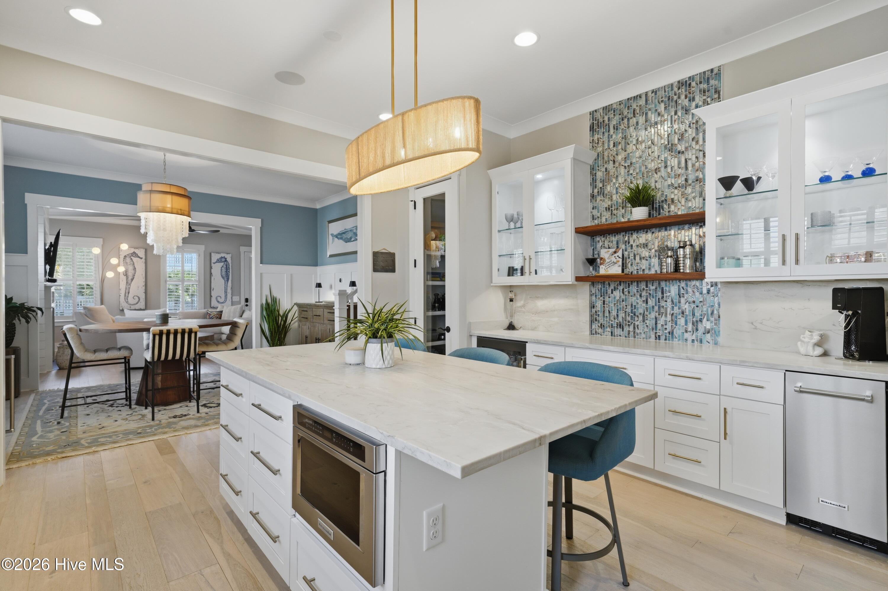 6517 Chalfont Circle