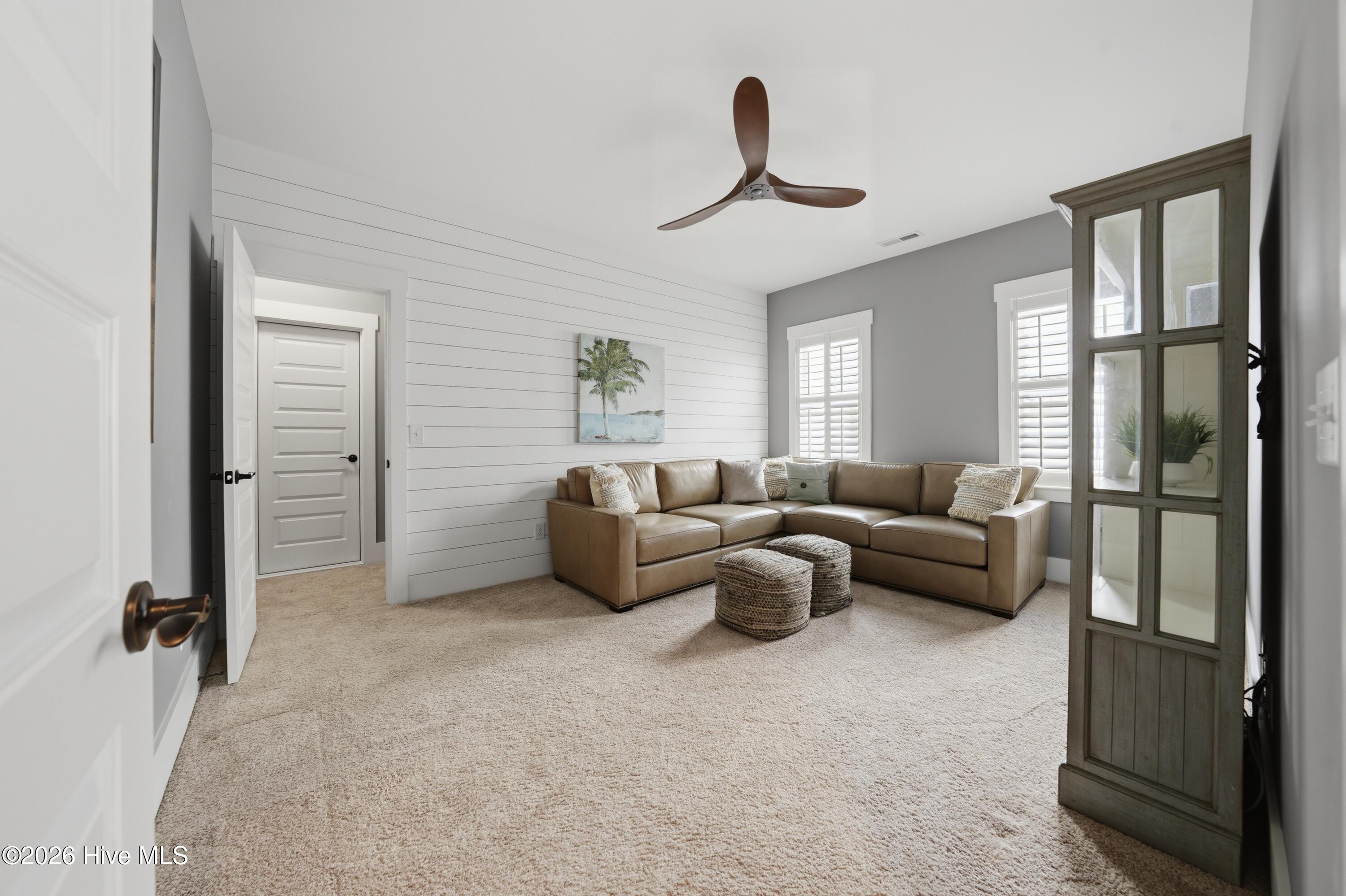 6517 Chalfont Circle