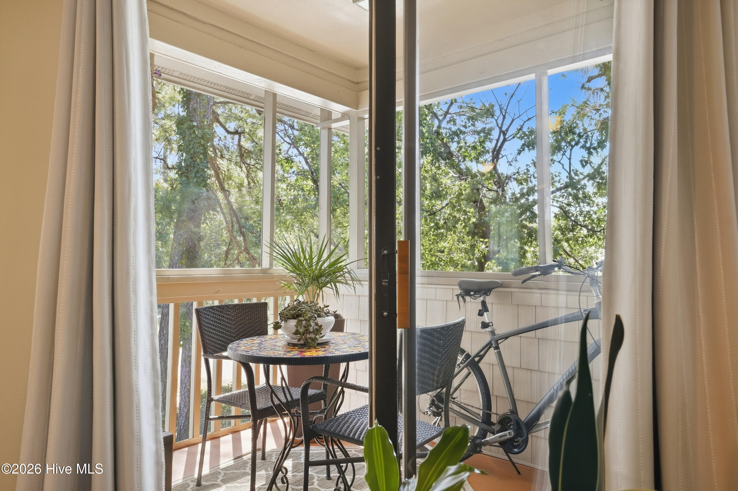 115 Longstreet Drive Apt 208