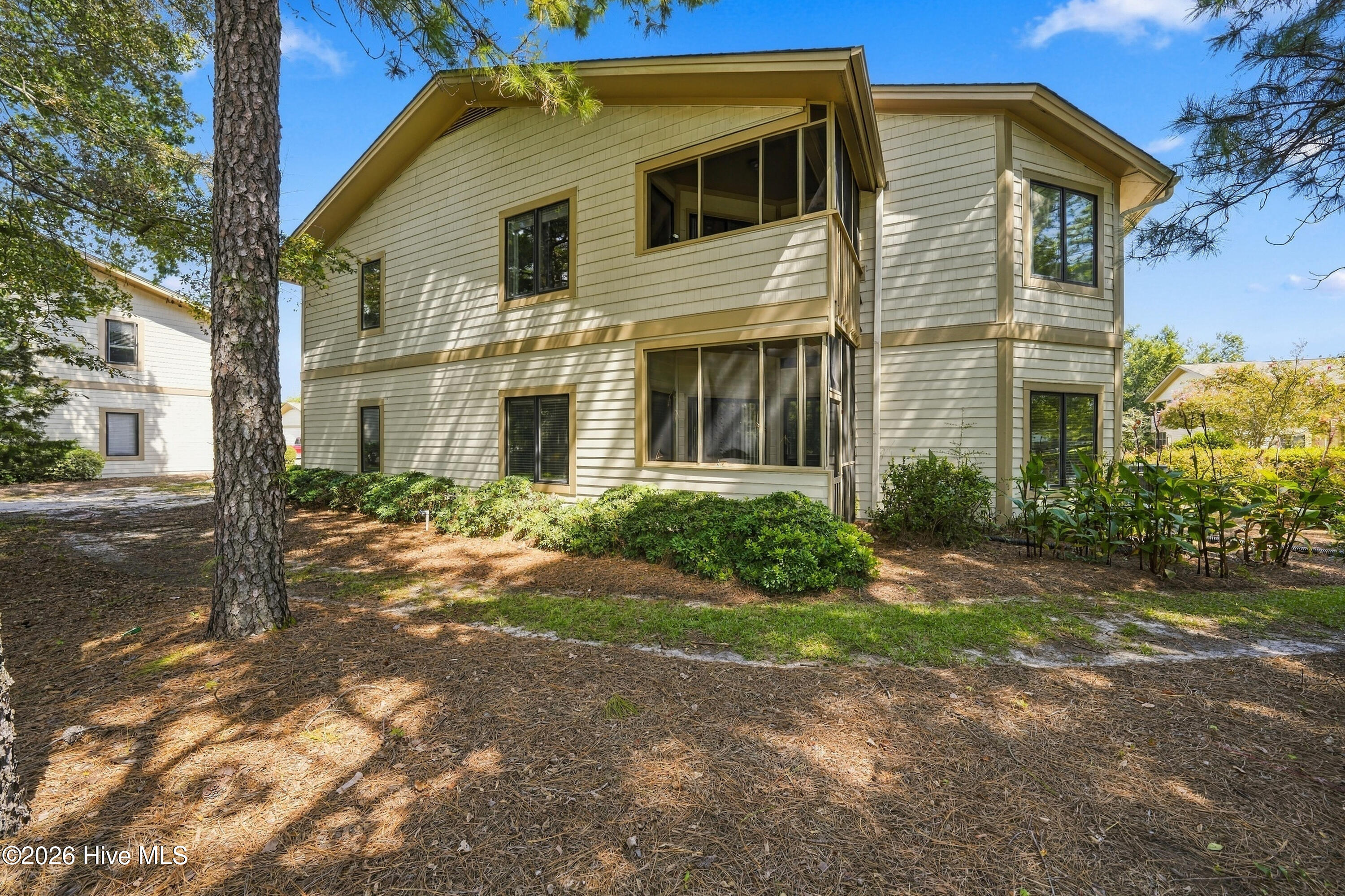 115 Longstreet Drive Apt 208