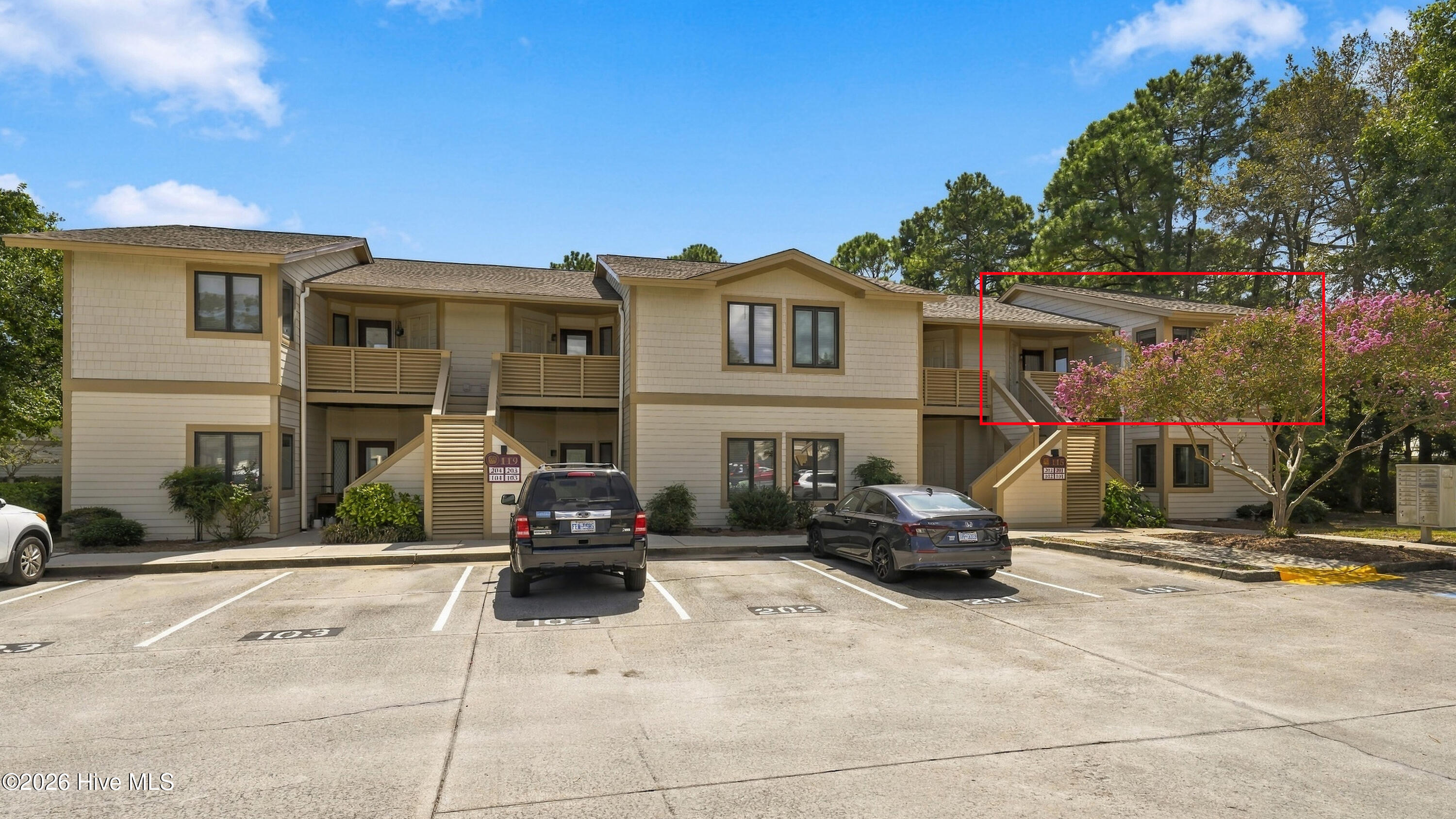 115 Longstreet Drive Apt 208