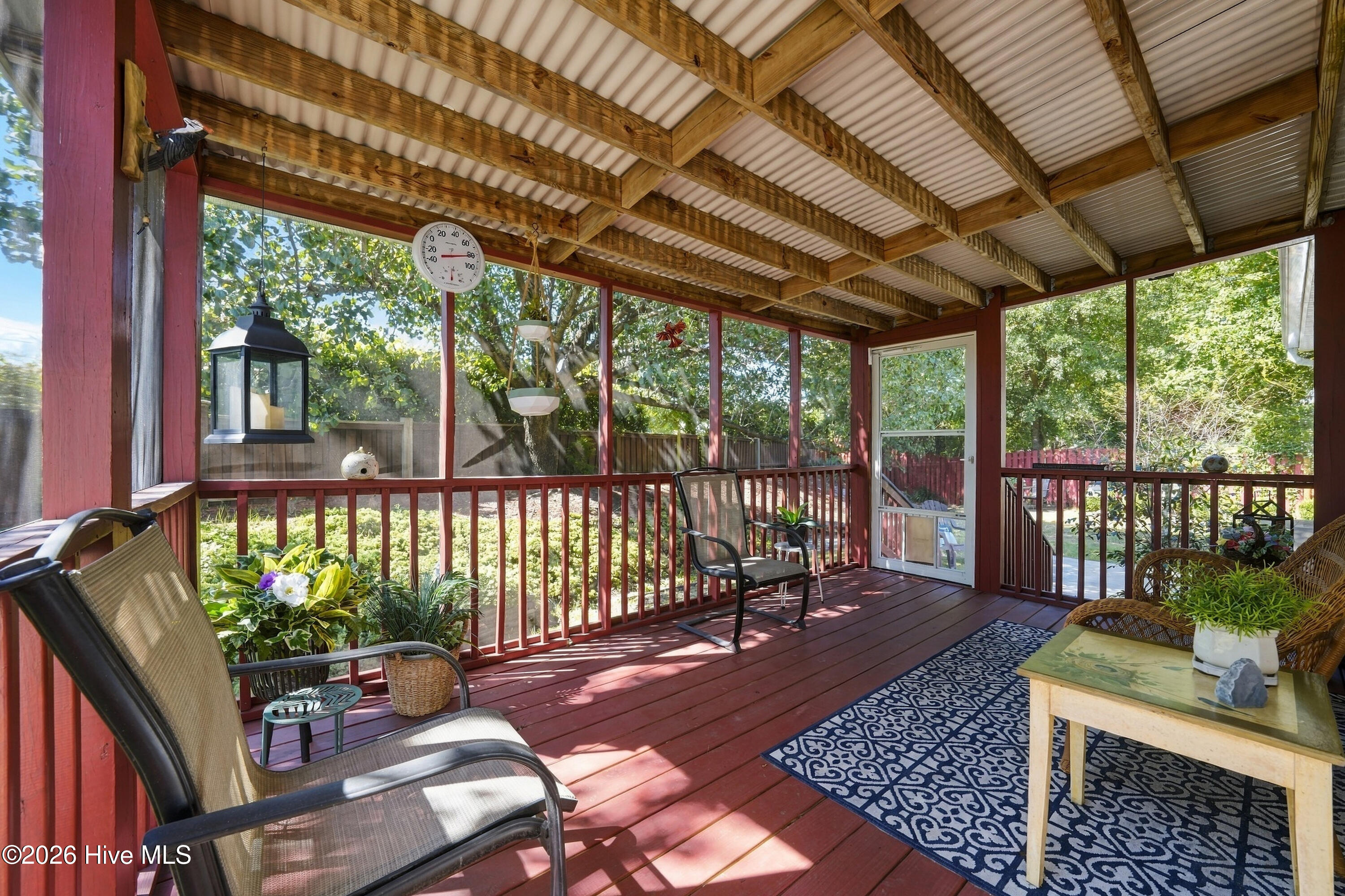 5002 Blue Grass Court