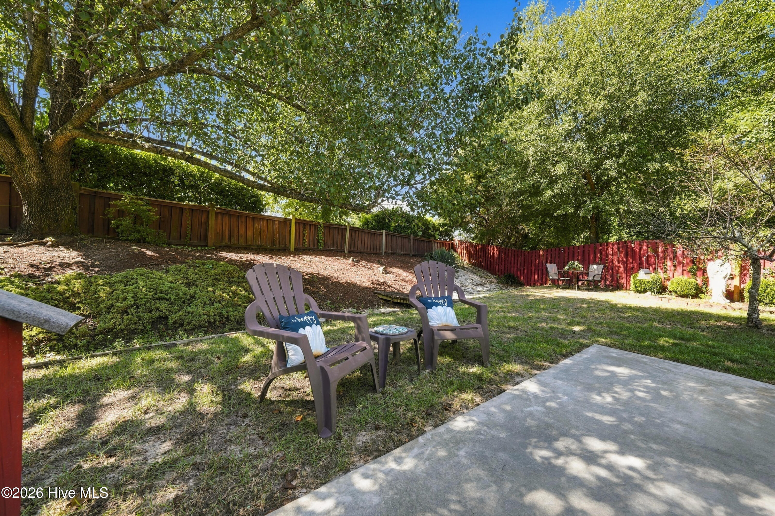 5002 Blue Grass Court
