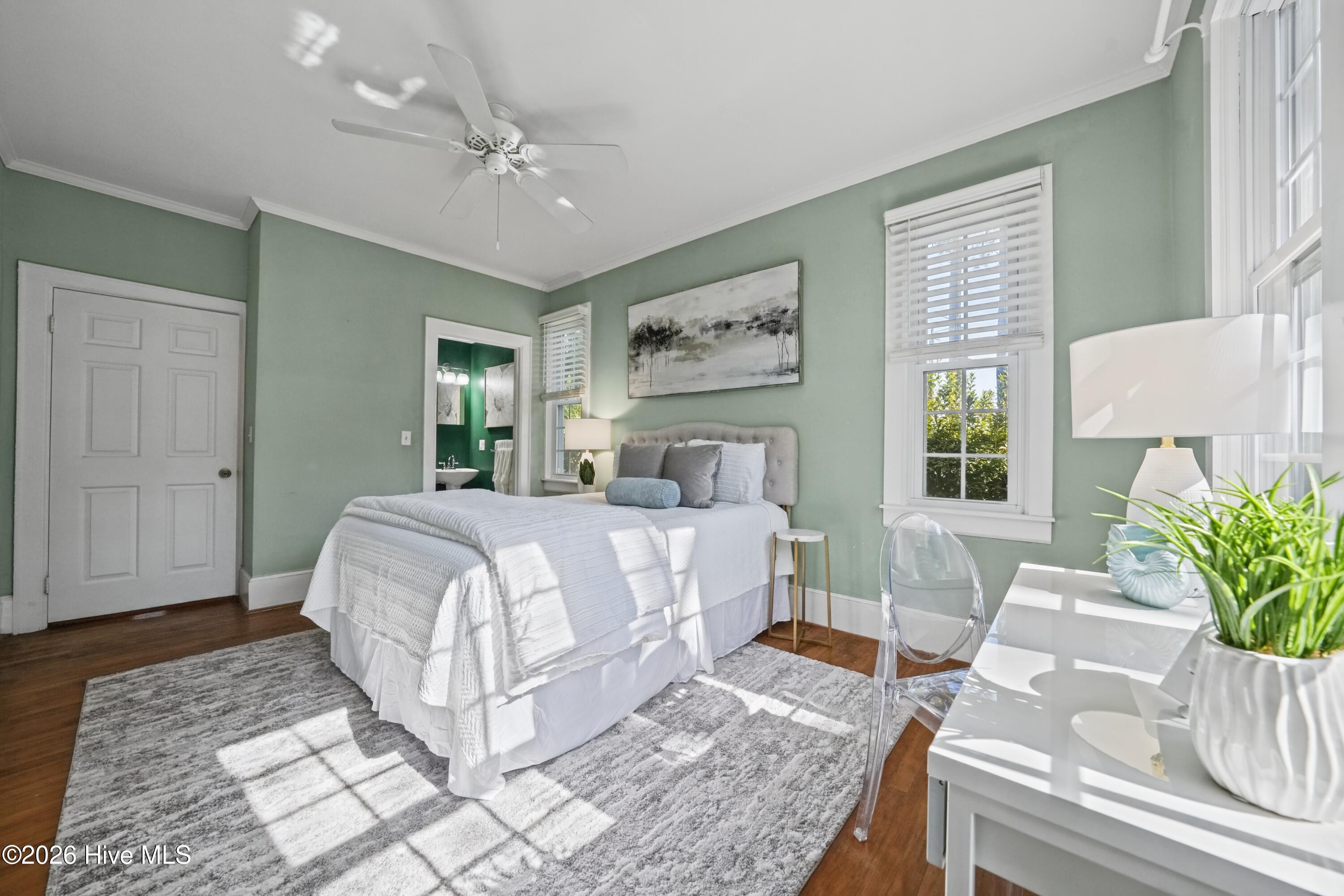 1411 Hawthorne Road